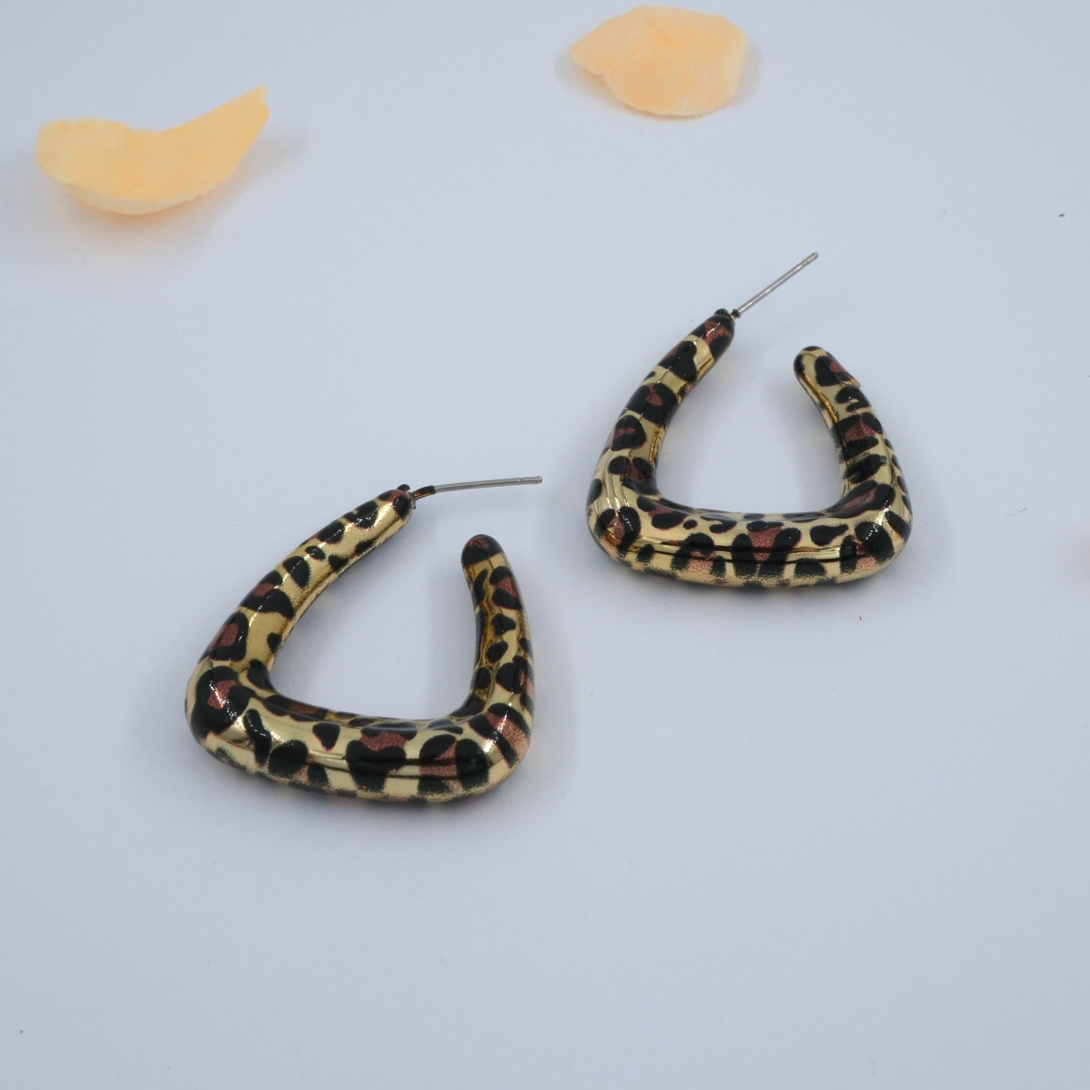 Toptan ÖZEL SERİ LEOPAR KÜPE 