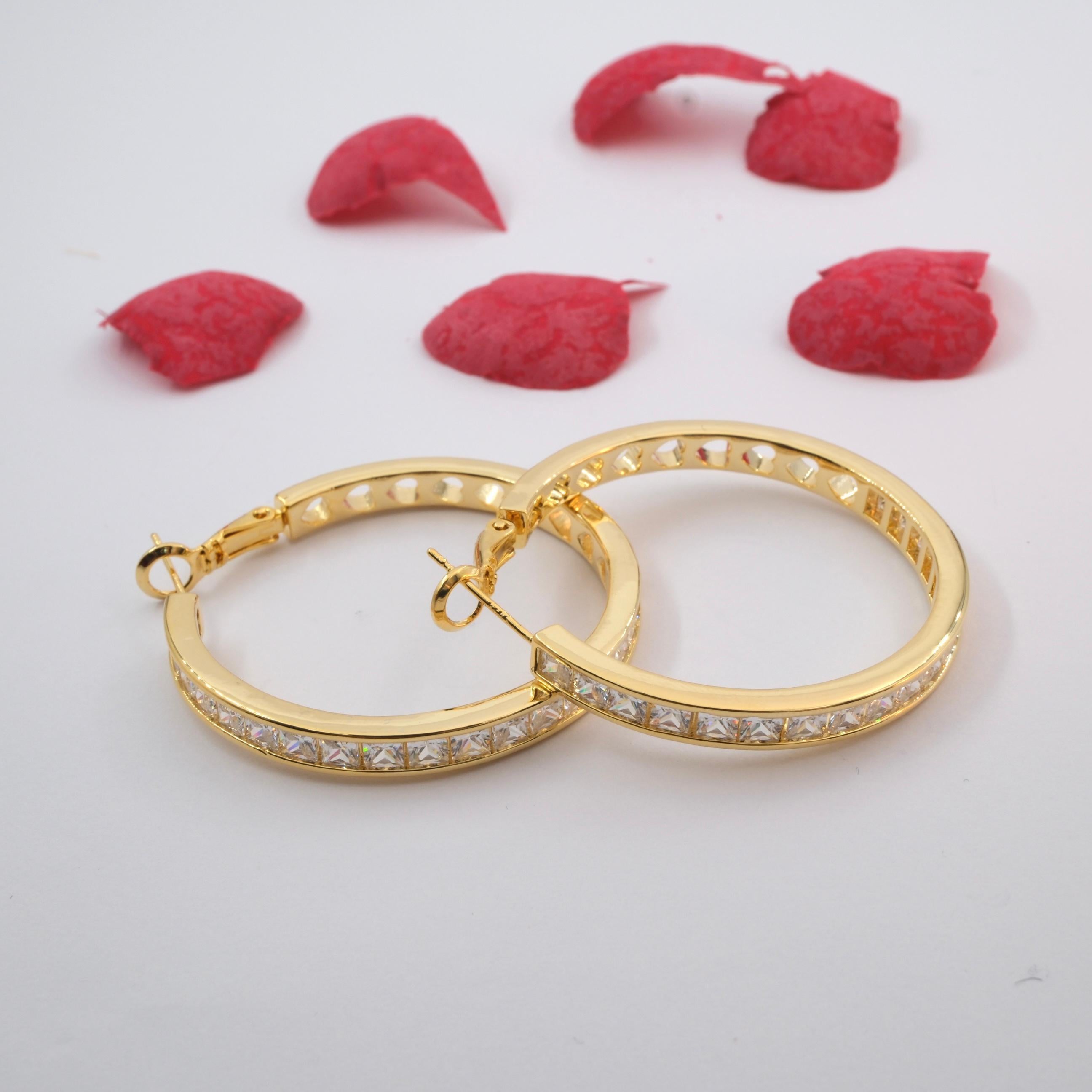 Toptan ÖZEL SERİ MİNİ TAŞLI HALKA KÜPE 