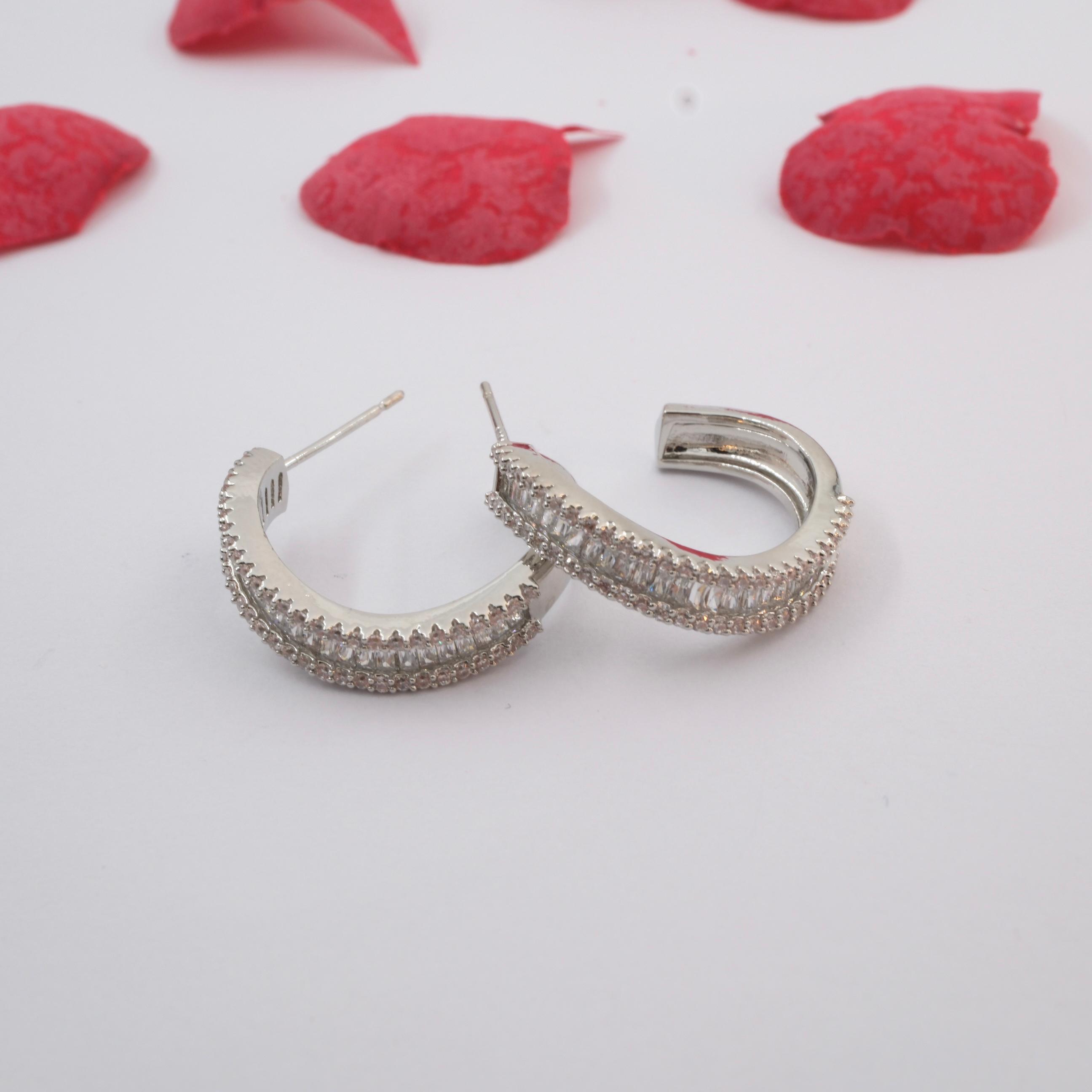 Toptan ÖZEL SERİ MİNİ TAŞLI KÜPE