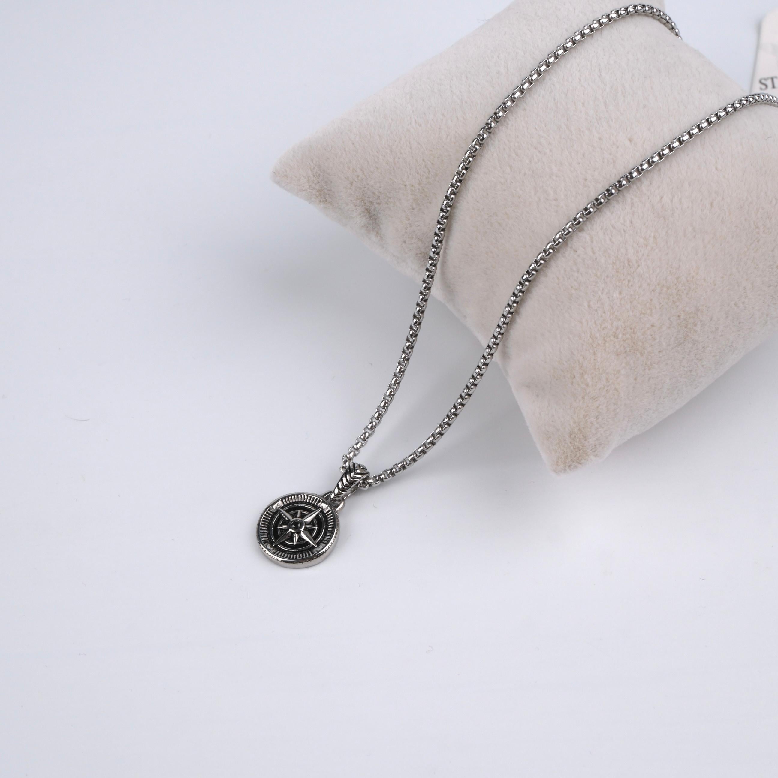 Toptan PUSULA UÇLA KOLYE 