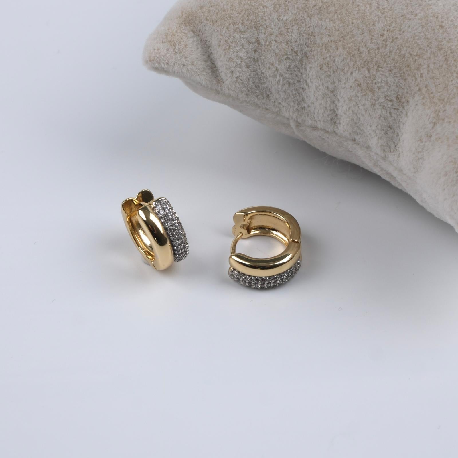 Toptan TAŞ DETAY HALKA KÜPE