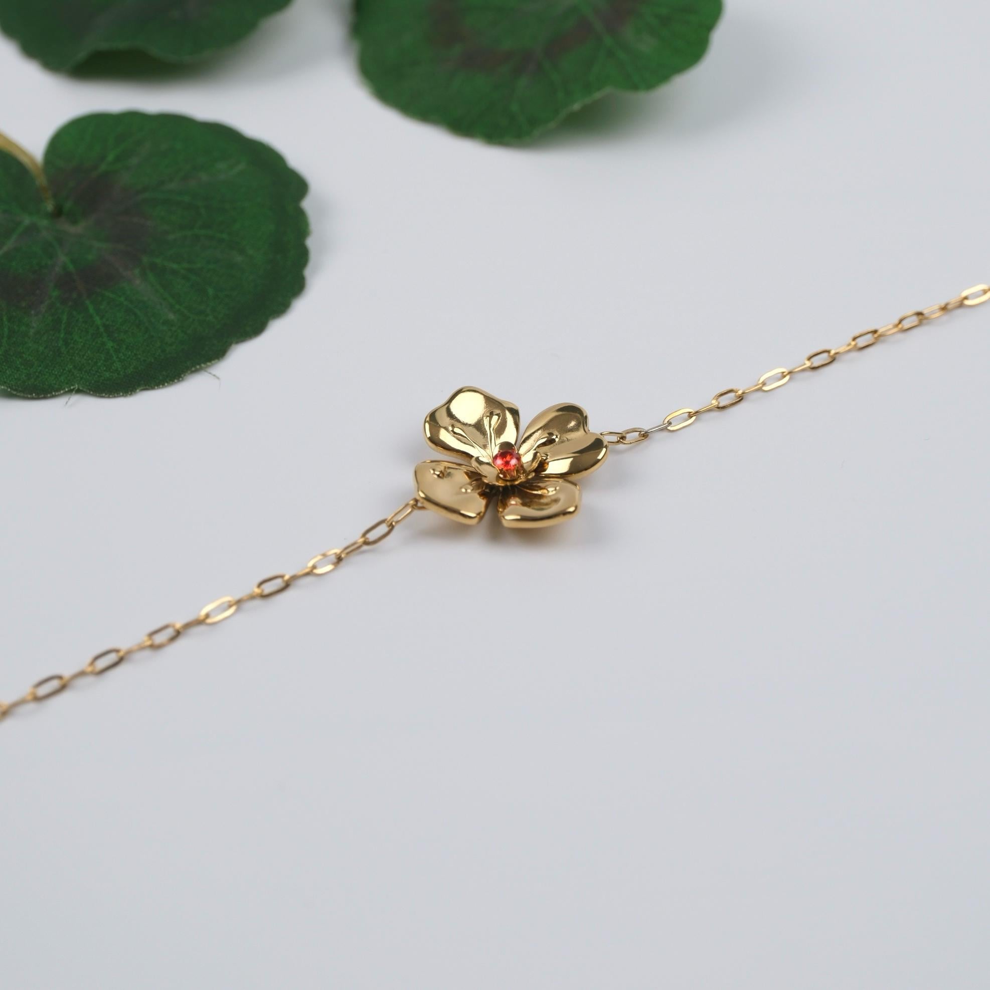 Toptan TAŞ DETAYLI ÇİÇEK BİLEKLİK