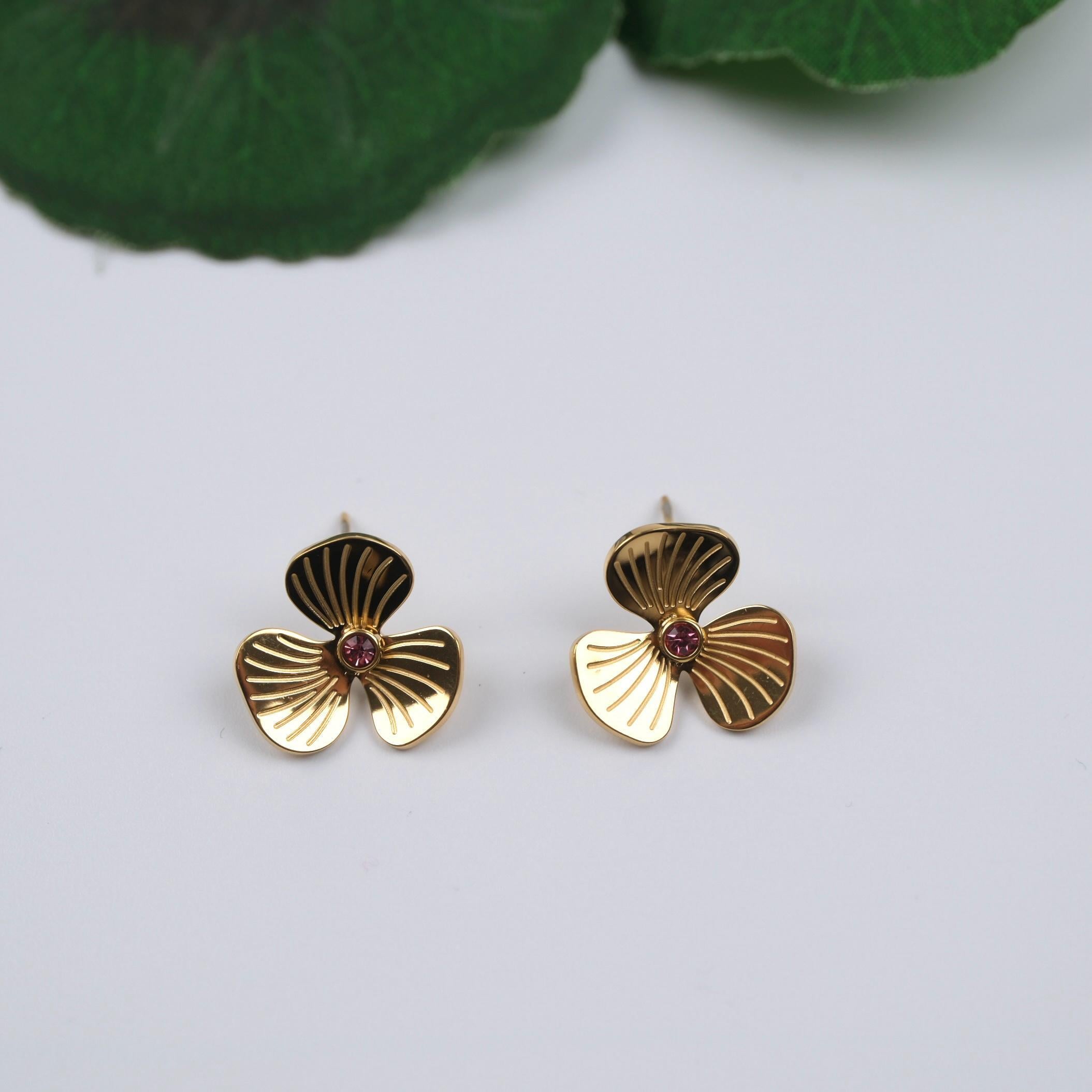 Toptan TAŞLI ÇİÇEK KÜPE