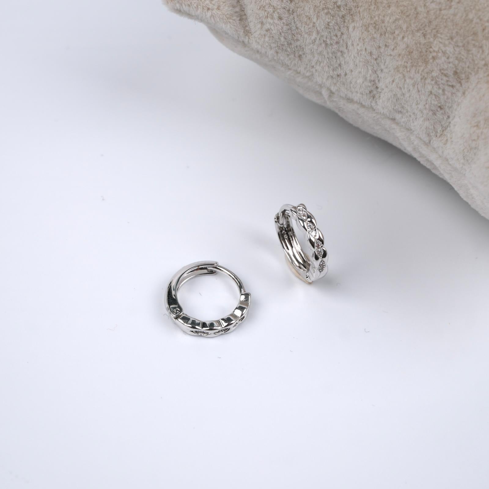 Toptan TAŞLI HALKA KÜPE