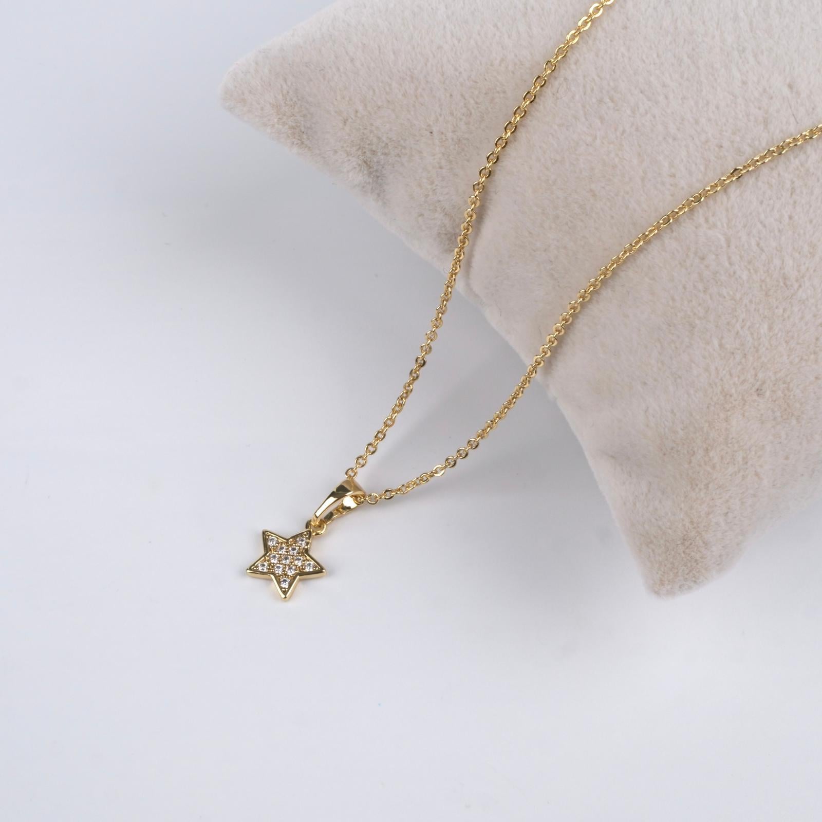 Toptan TAŞLI YILDIZ UÇ KOLYE