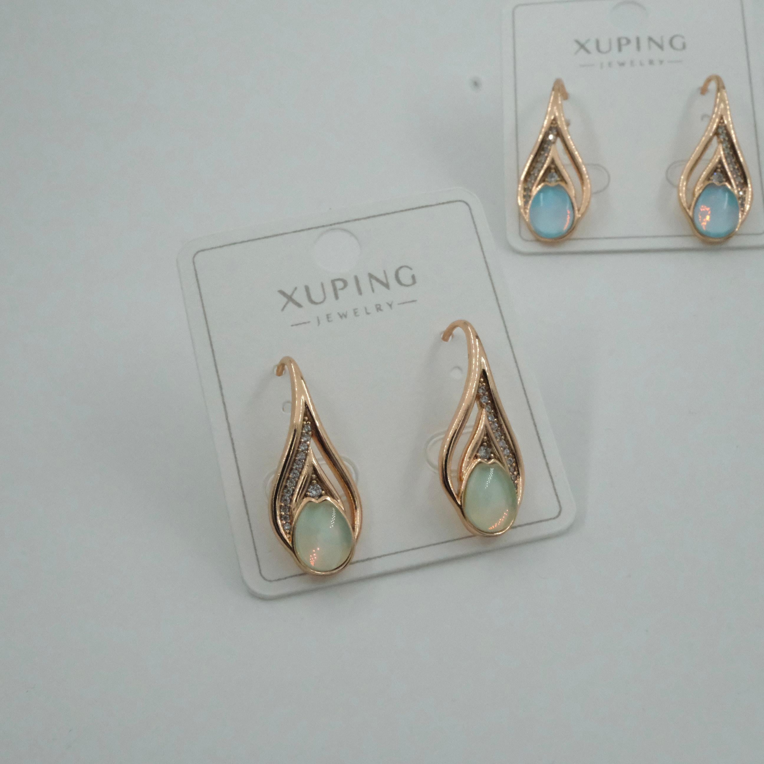 Toptan VIP SERİ DAMLA MODEL TAŞLI KÜPE 