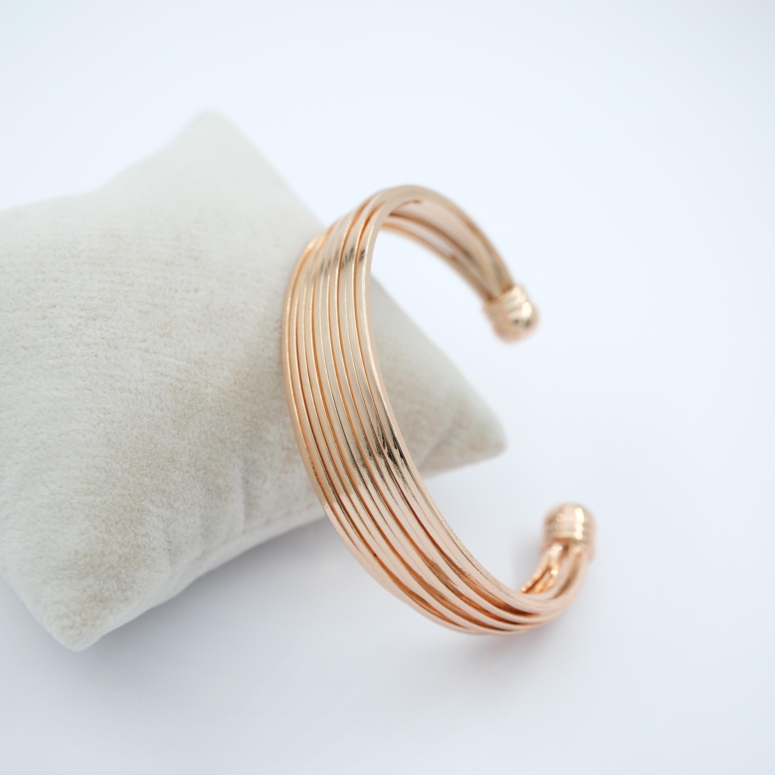 Toptan VIP SERİ KELEPÇE BİLEKLİK