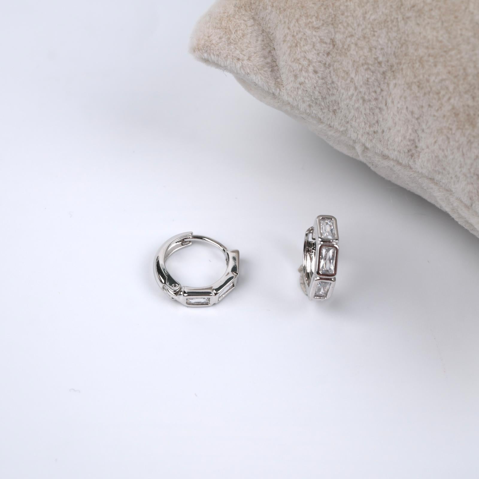 Toptan VIP SERİ TAŞLI KÜPE