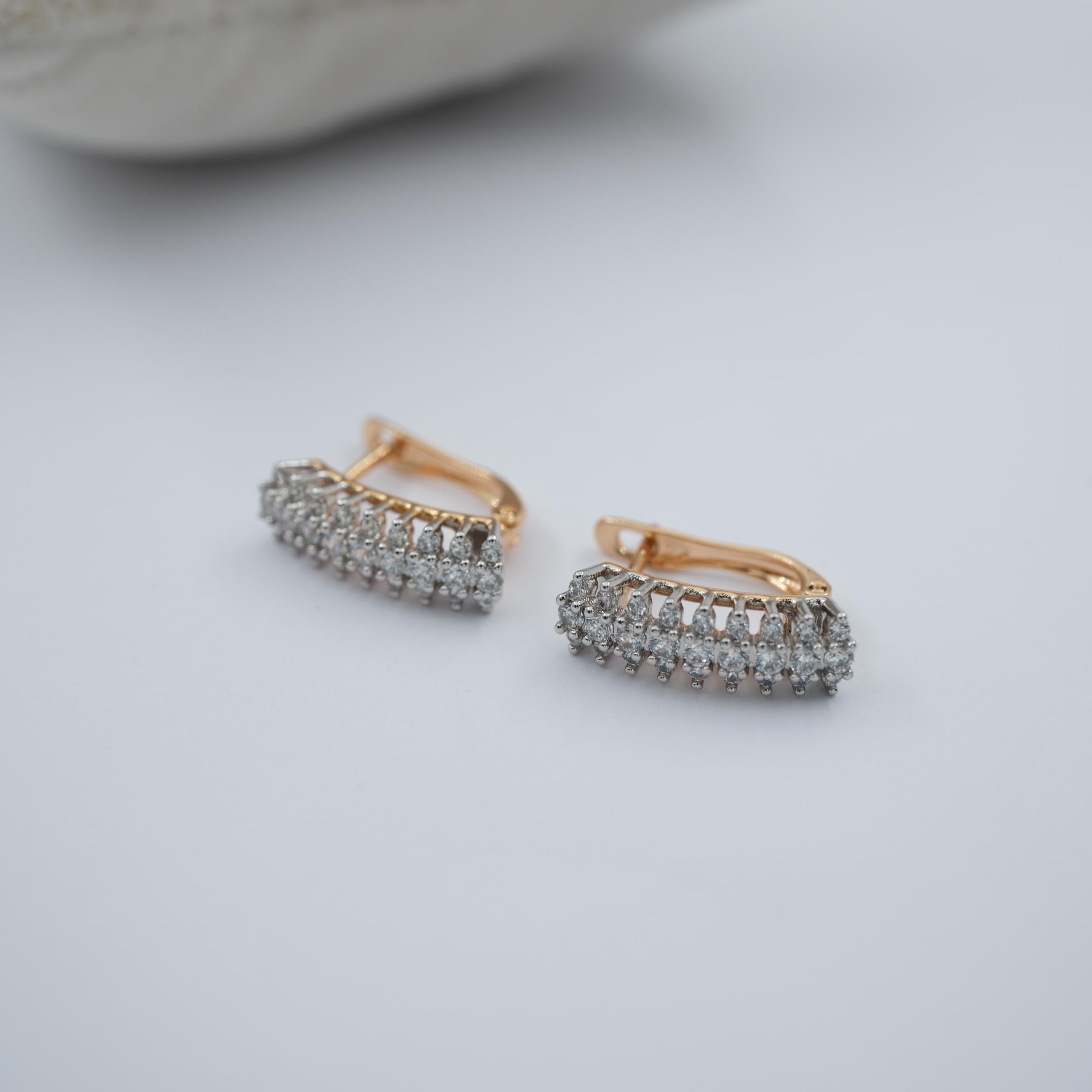 Toptan VIP SERİ TAŞLI KÜPE 