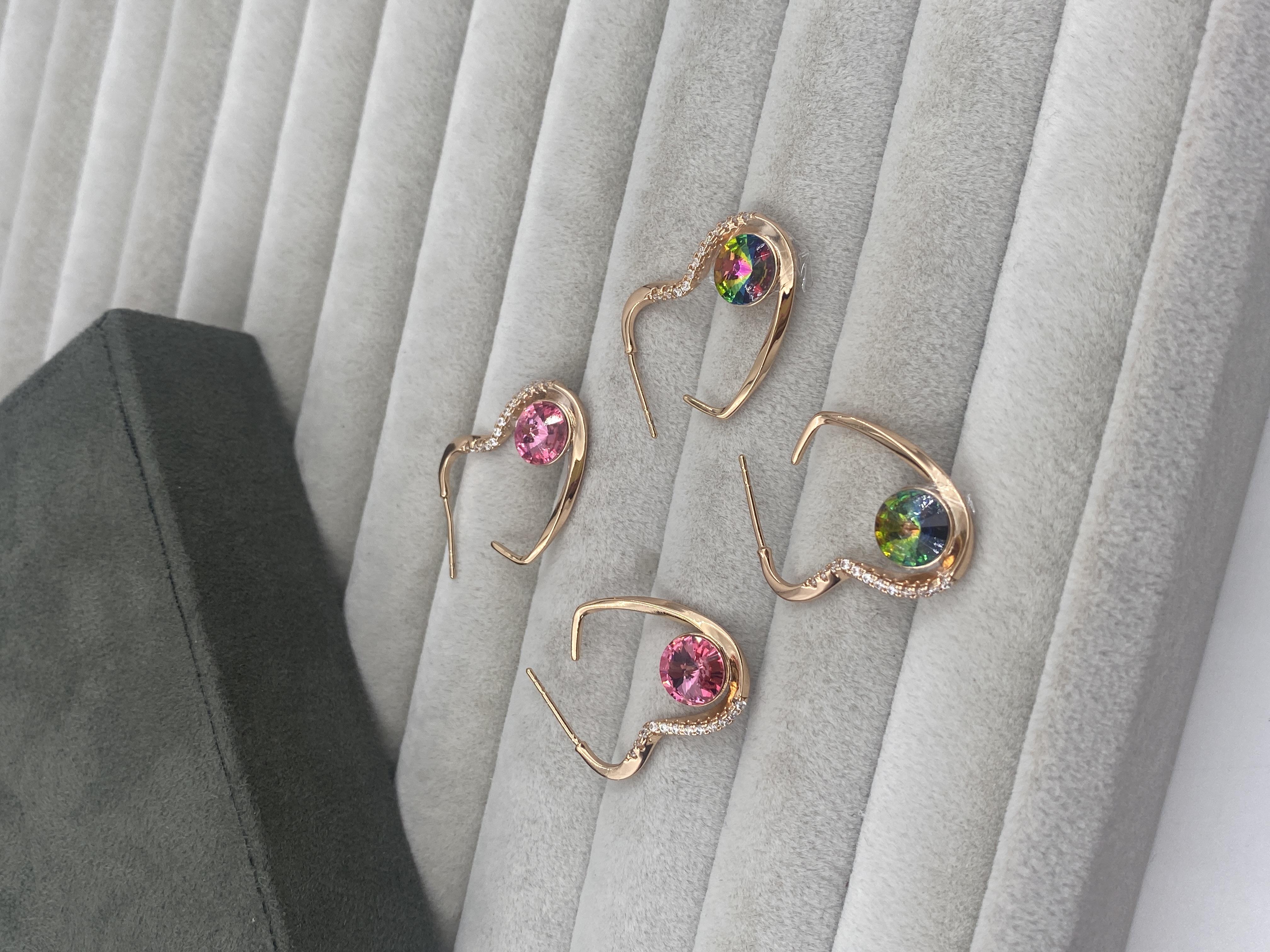 VIP SERİ SWAROVSKİ TAŞLI KÜPE15