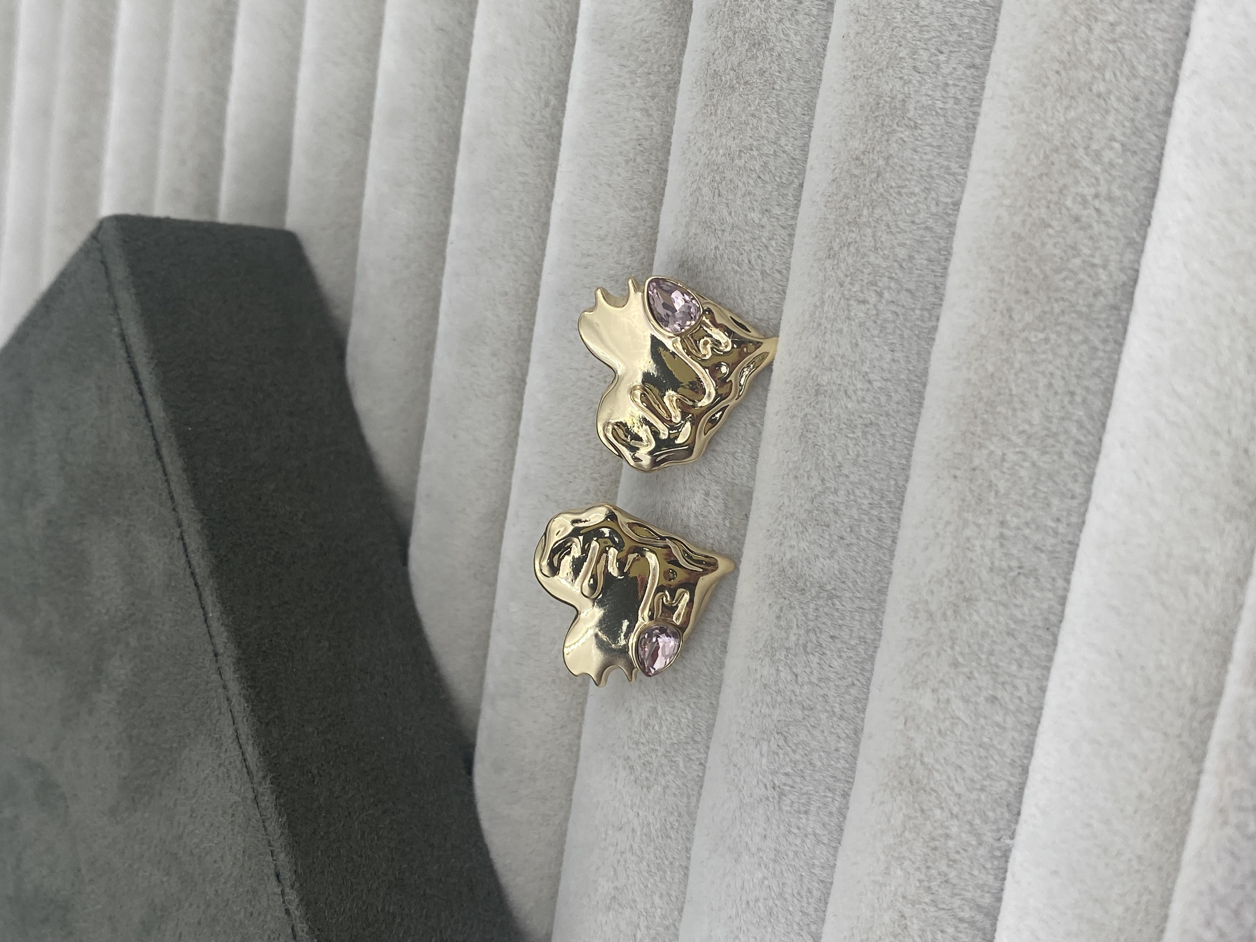 VIP SERİ SWAROVSKİ TAŞLI KÜPE3