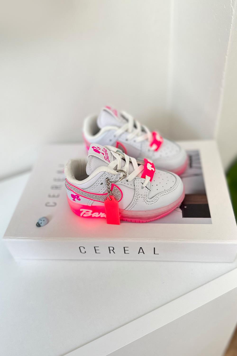 Barbie Işıklı Çocuk Spor Ayakkabı Beyaz Pembe