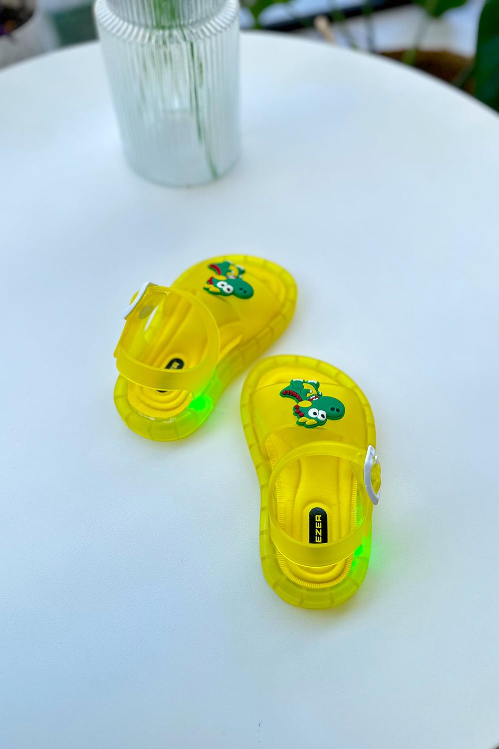 Dinazor Baskılı Işıklı Çocuk Sandalet Sarı Yeşil