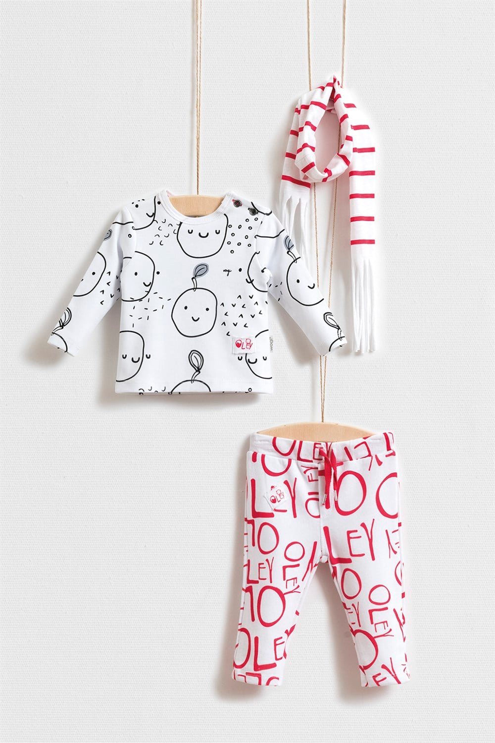 Elma Baskılı Kız ve Erkek Bebek Sweat Set