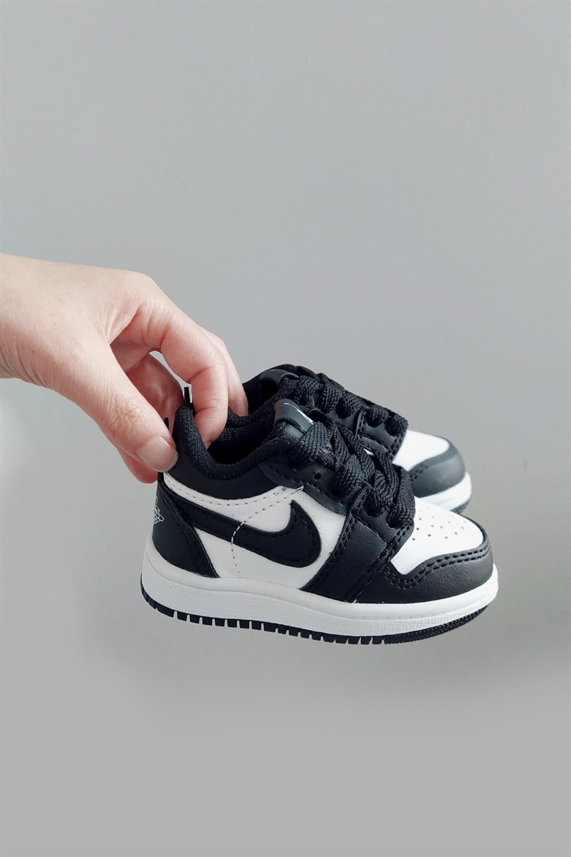 Jordan Baskılı Bağcıklı Çocuk Spor Ayakkabı Siyah Beyaz - Minilipy.com