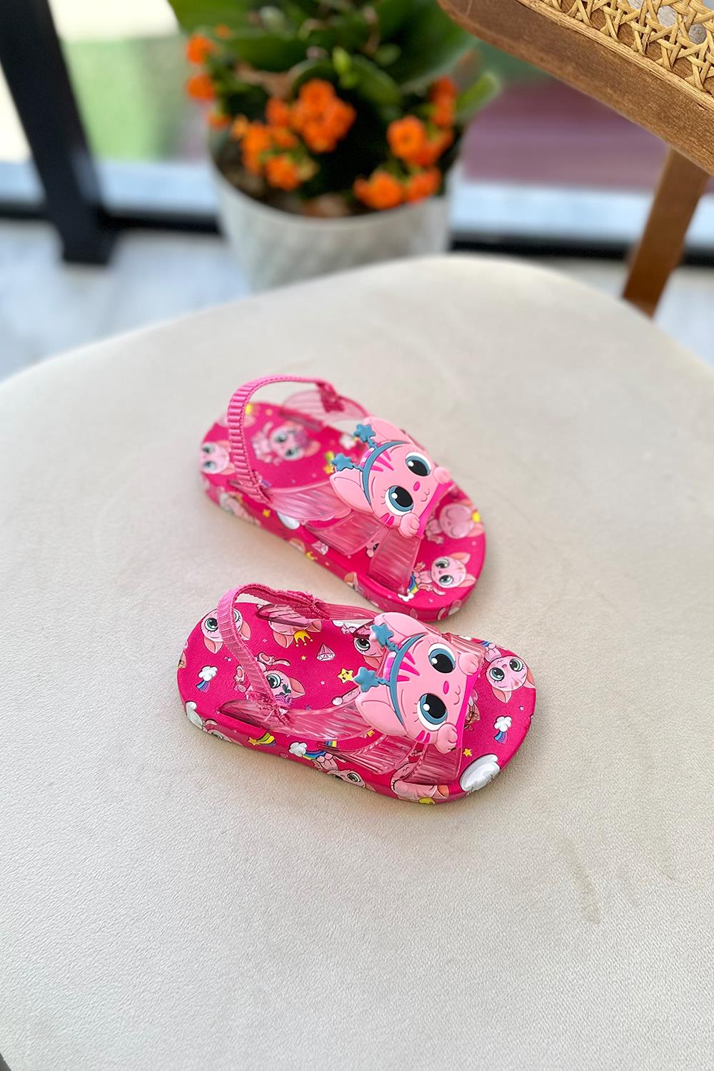 Kedi Baskılı Lastikli Çocuk Sandalet Pembe