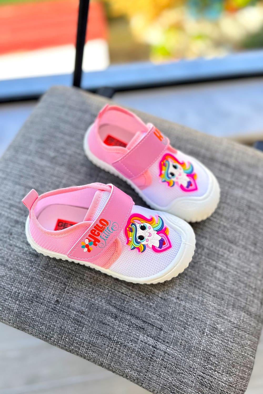 Önü Unicorn Baskılı Kız Çocuk Ayakkabı Pembe Beyaz