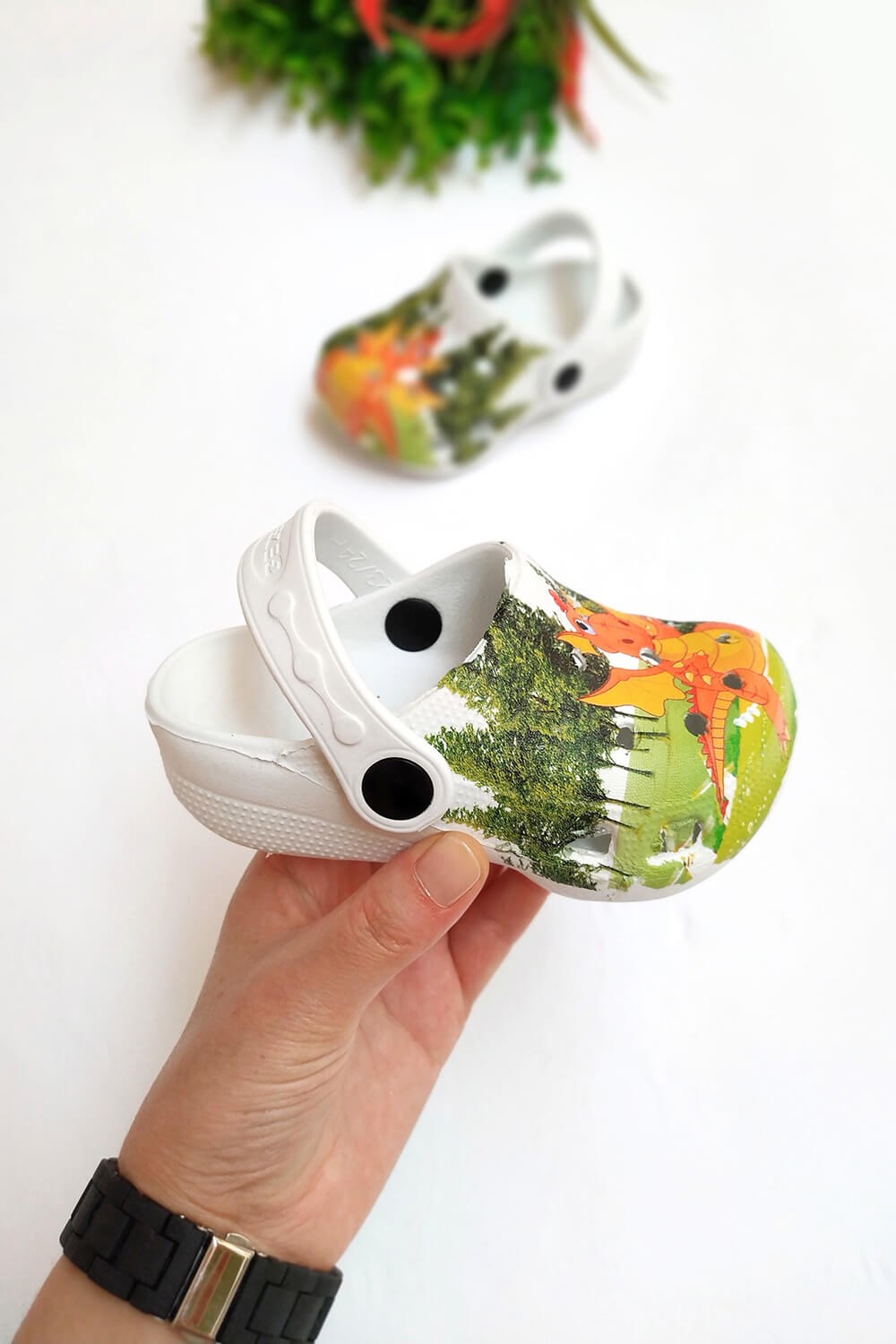 Sevimli Dinazor Baskılı Çocuk Crocs Sandalet Beyaz