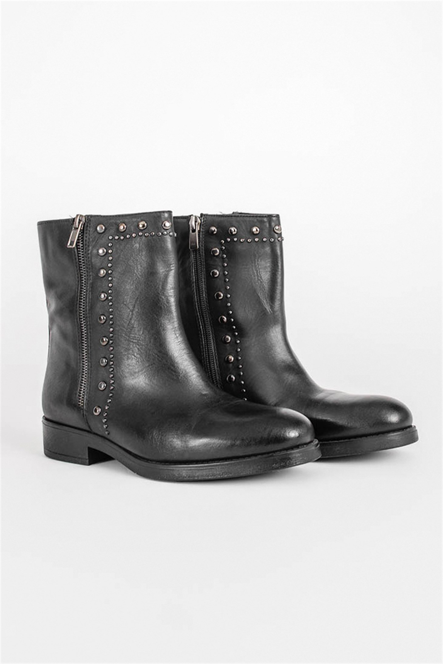 Demi rebel zip shop bootie
