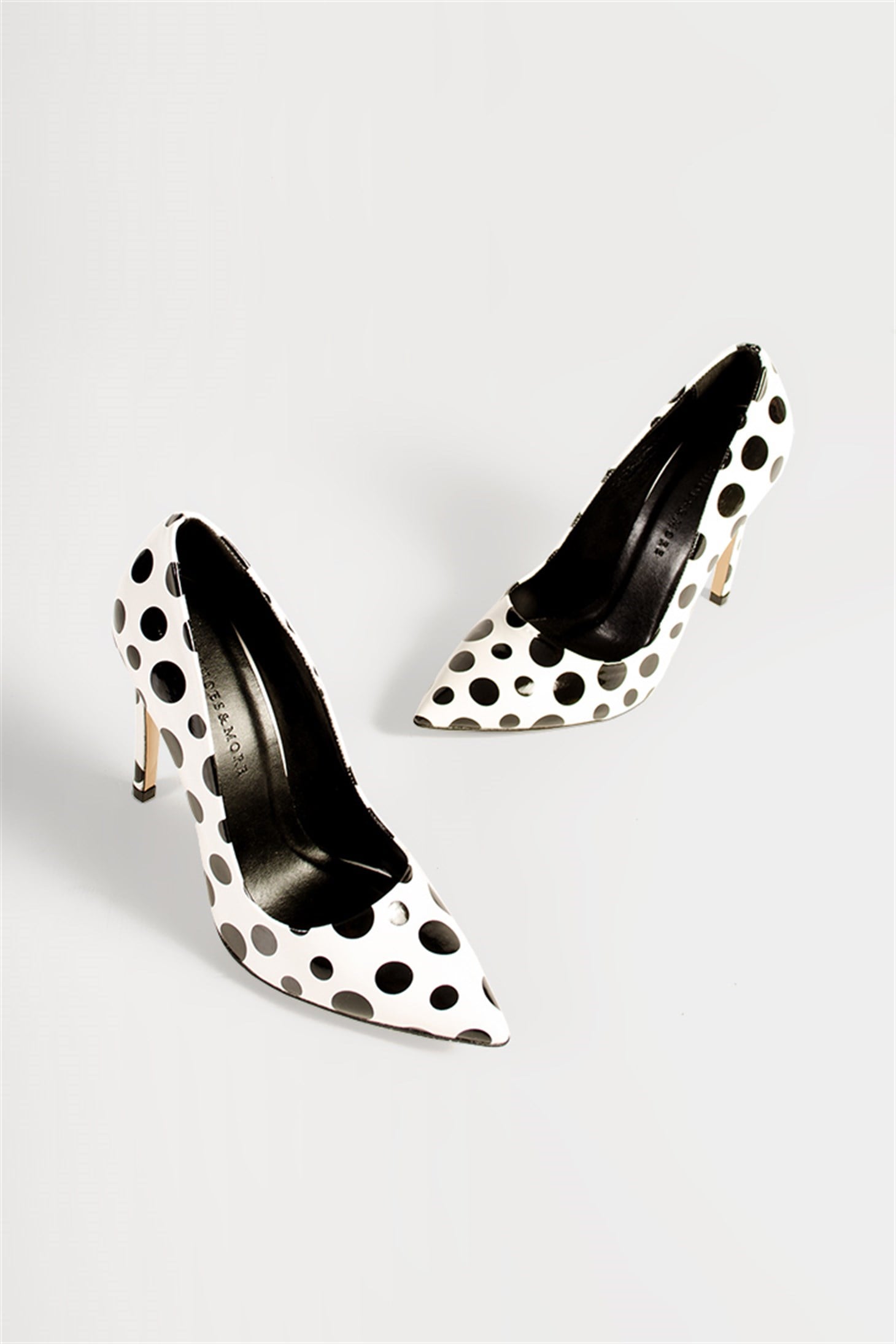 SKATE - Siyah Puantiye - Stiletto
