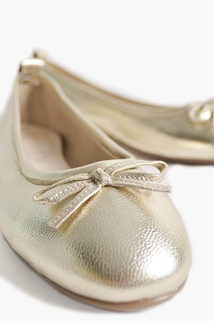 Shoes & More En Trend Ayakkabı, Çanta, Bijuteri ve Aksesuar Alışveriş