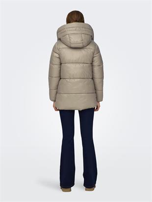 15304773 ONLNEWSCARLETT HOOD PUFFER CC OTW