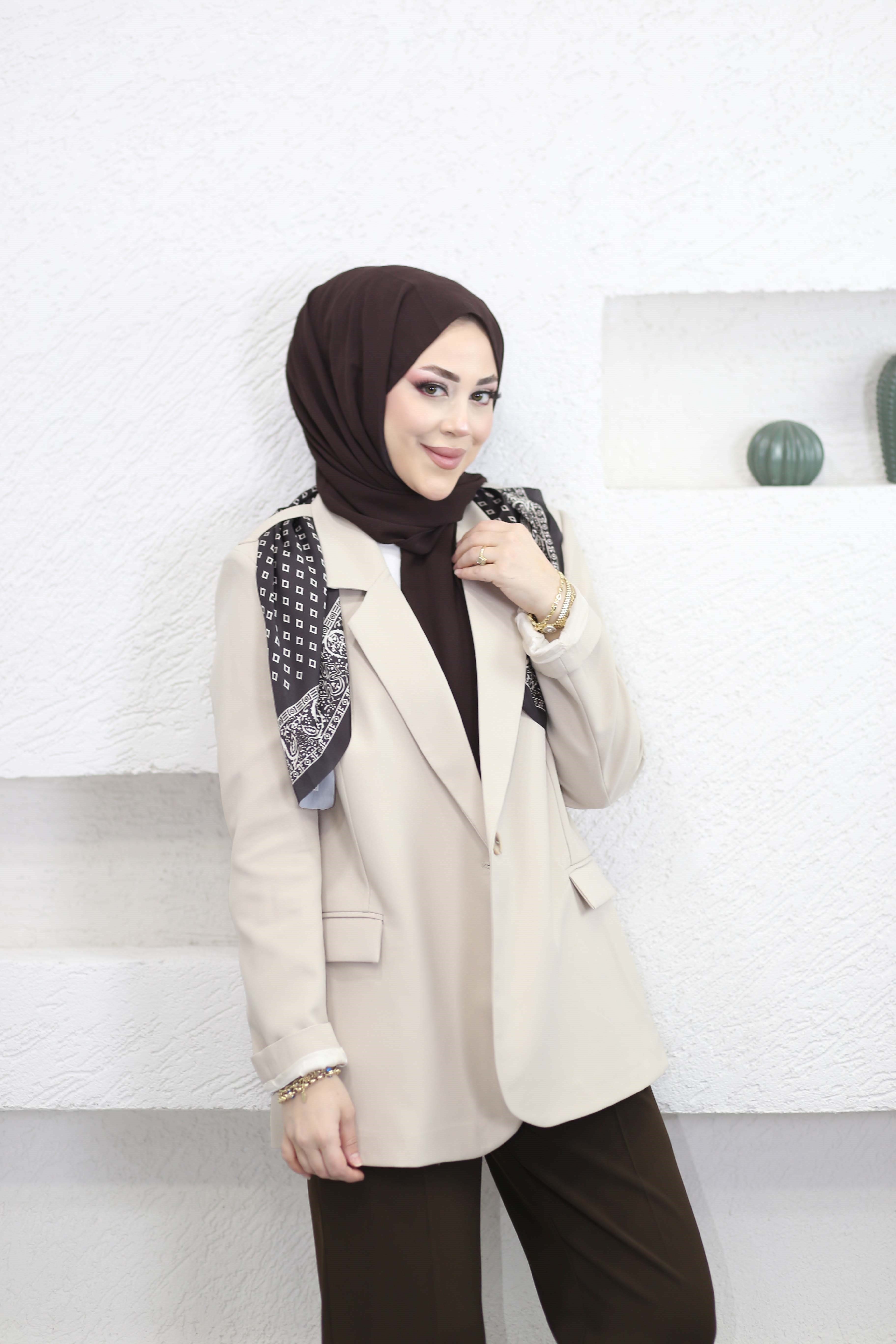 Fular Detaylı Blazer Ceket Taş 7665