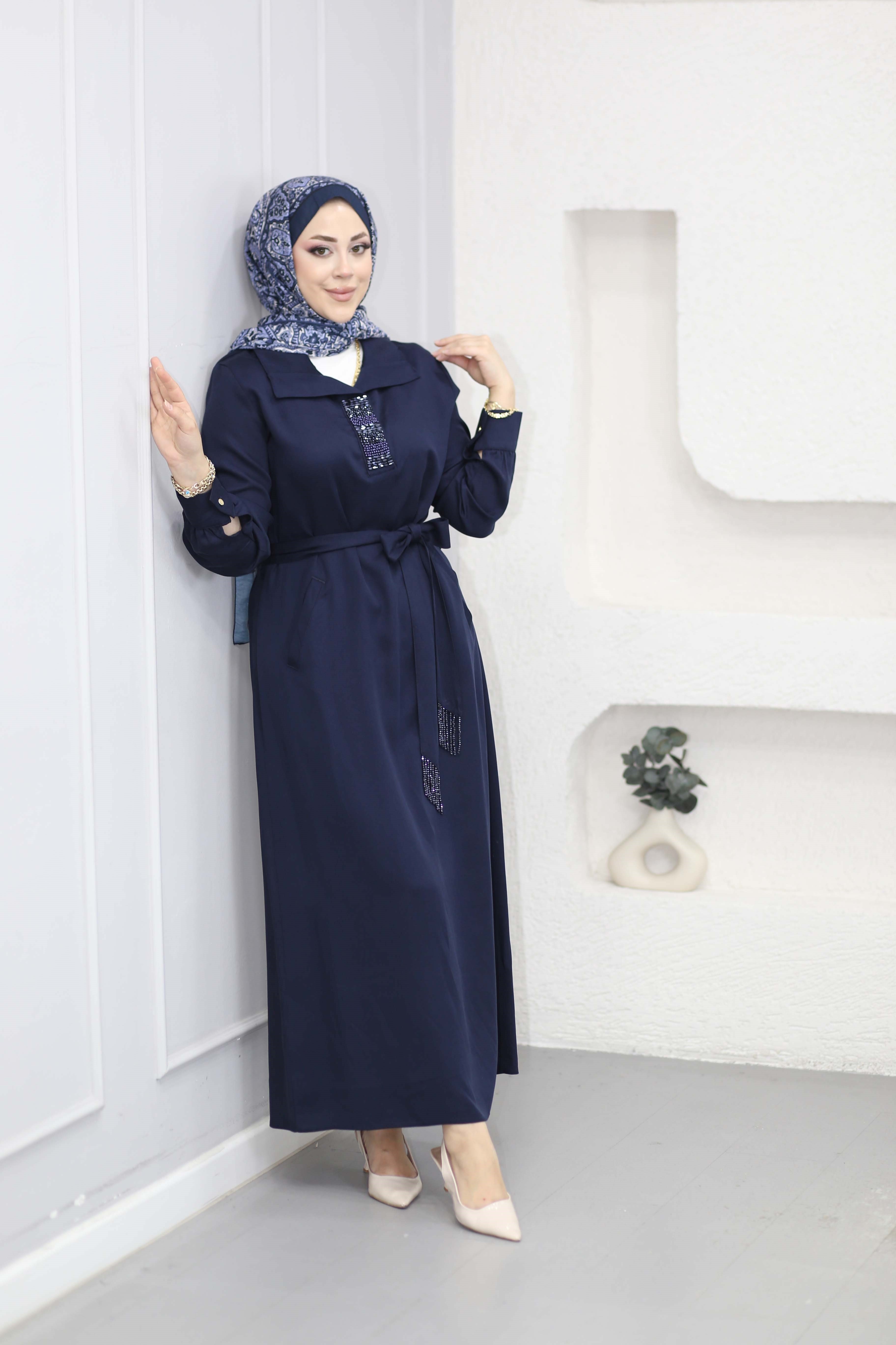 Yaka Detaylı Elbise Lacivert 1548
