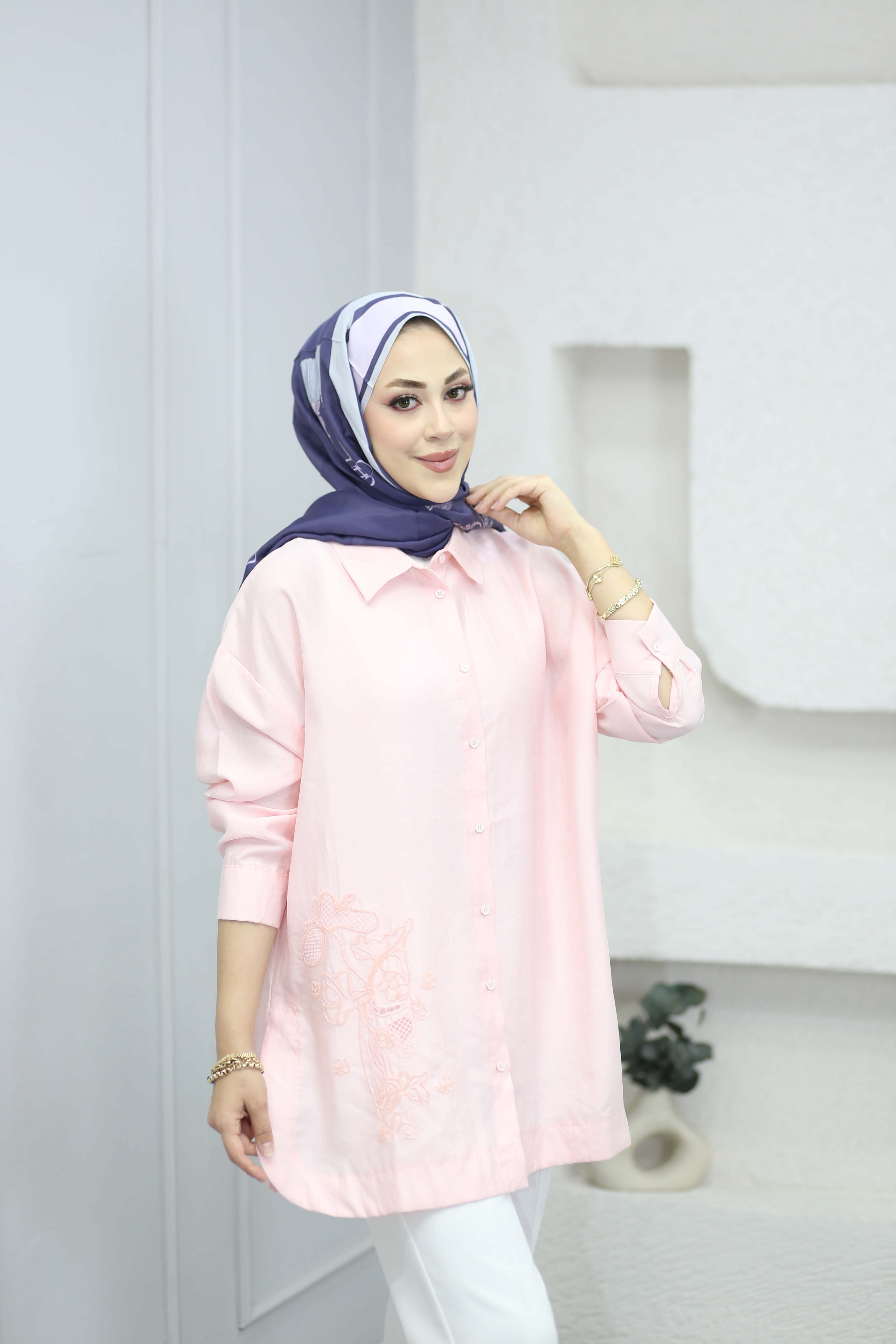 Boncuk Nakış Detaylı Gömlek Pembe 2964