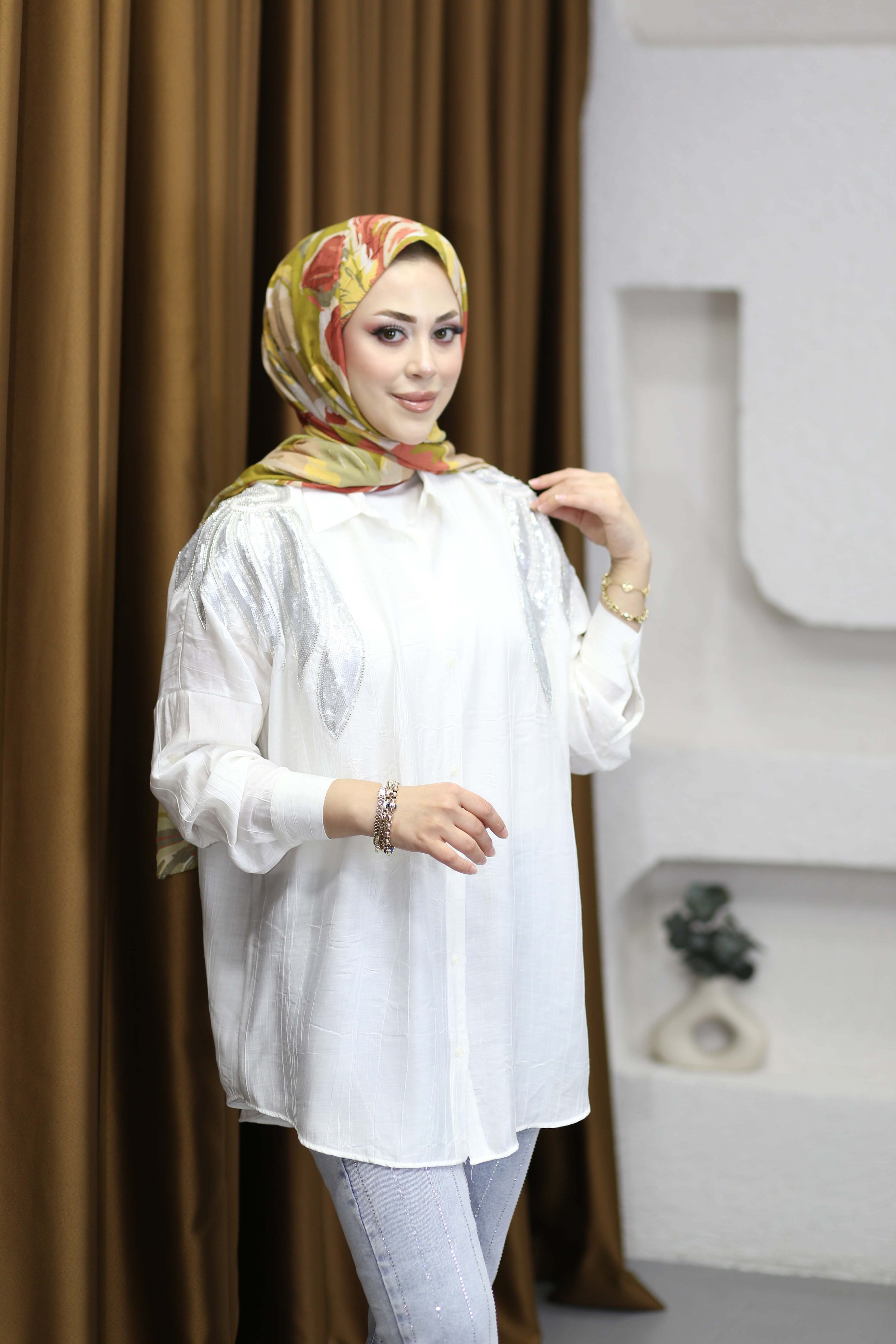 Stella Nakışlı Gömlek Beyaz 5480