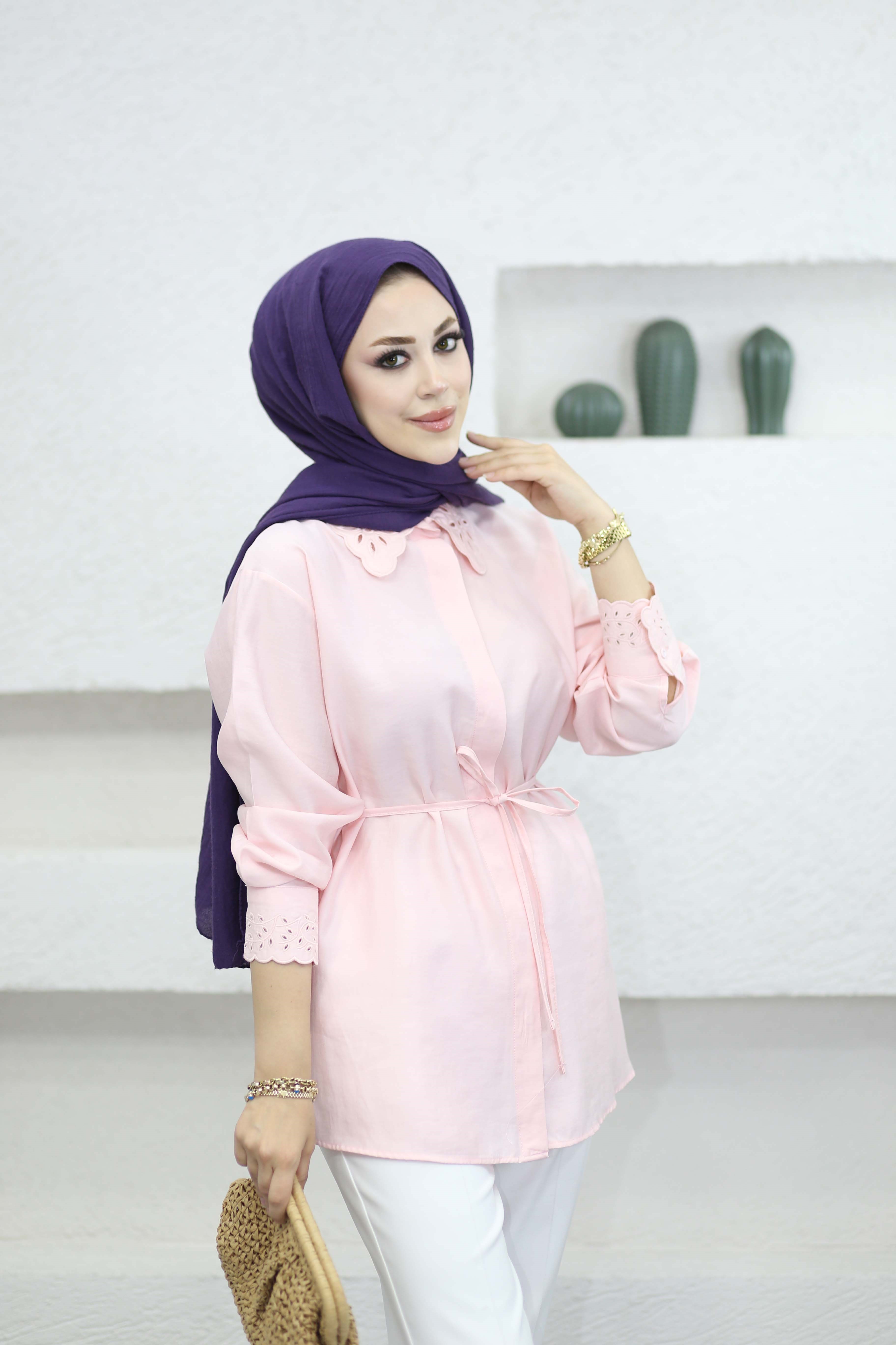 Yakası Ve Manşeti Nakışlı Gömlek Pembe 3441