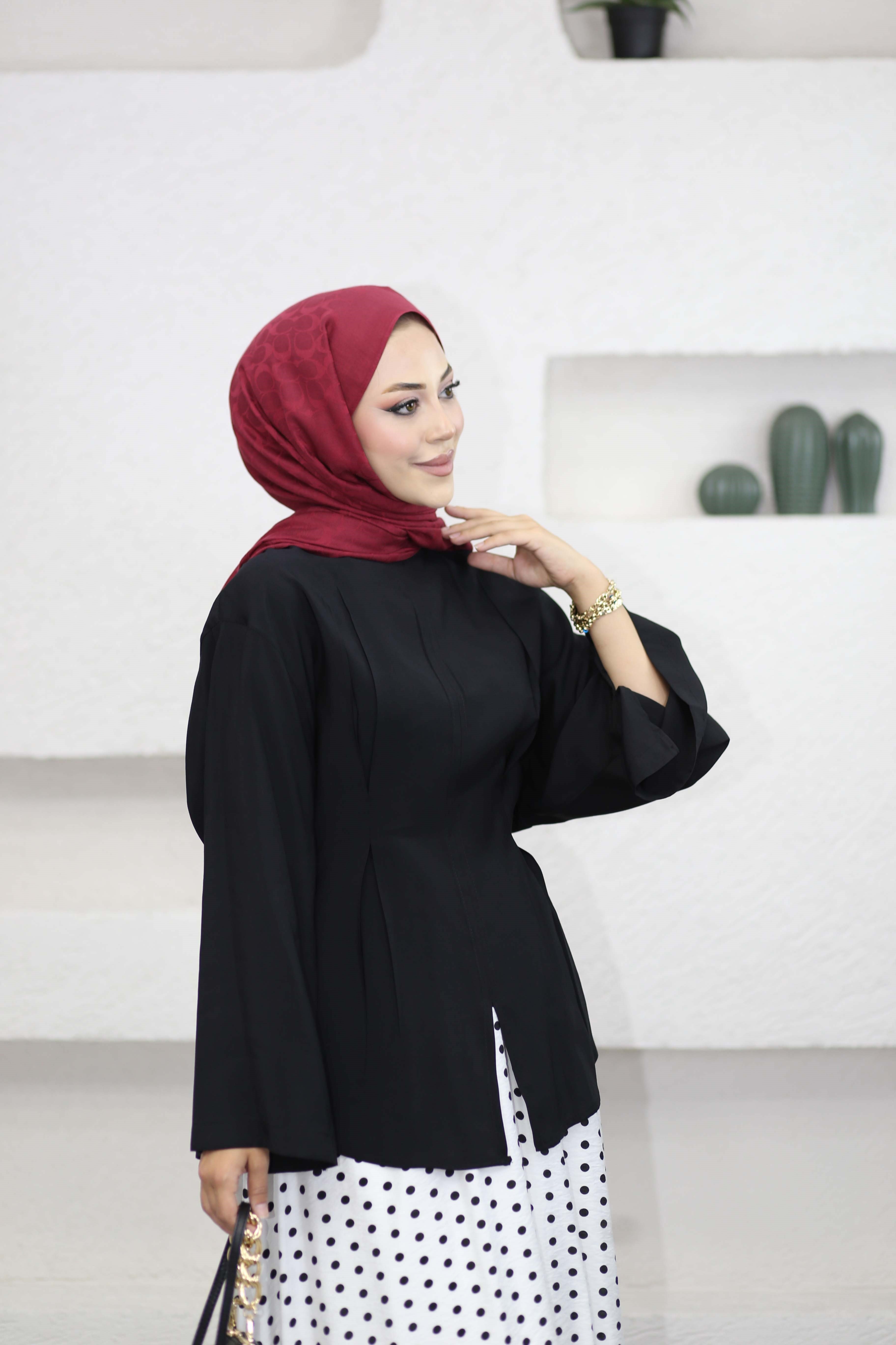 Yanı Piliseli Bağcıklı Tunik Siyah 2288