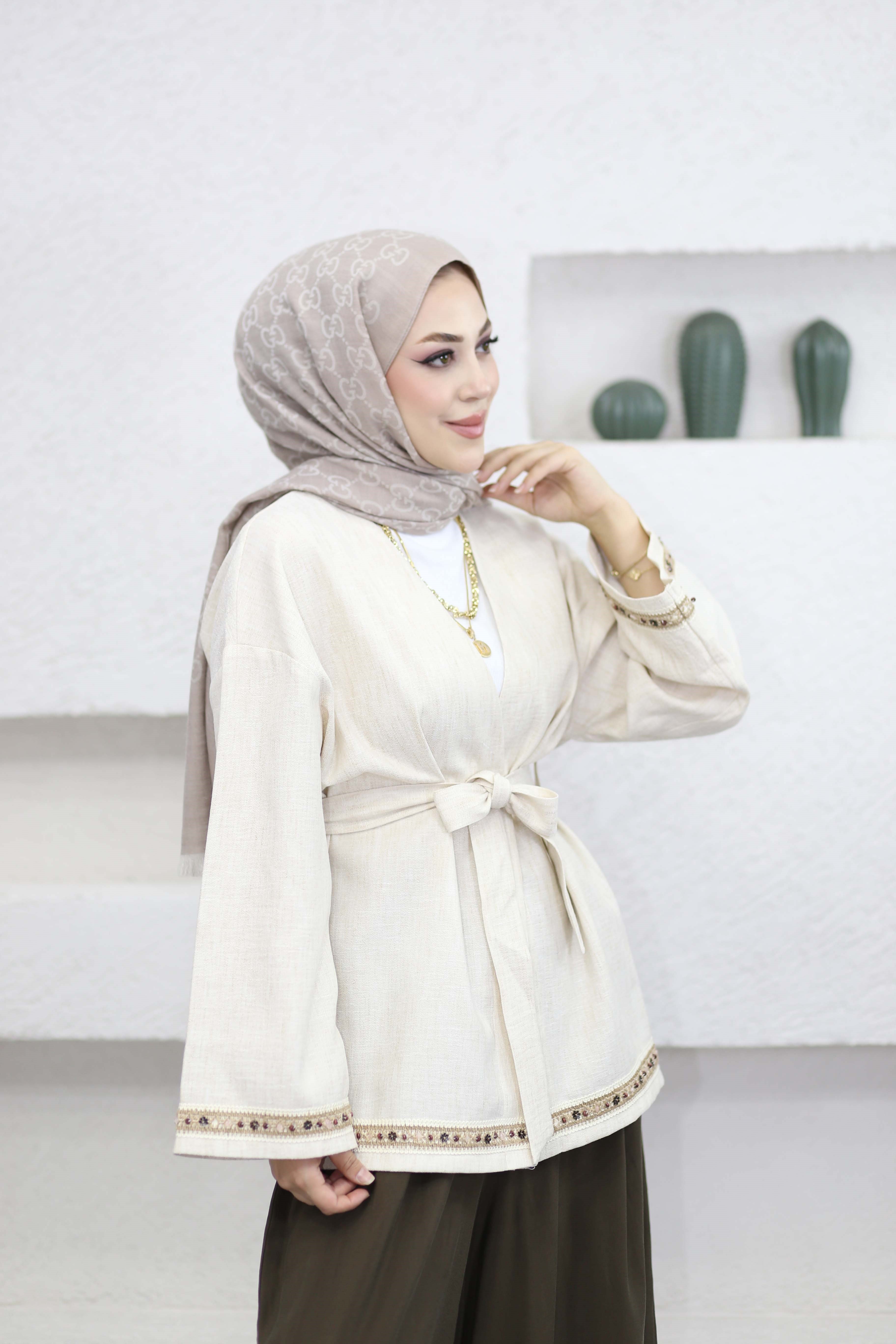 Natural İşlemeli Kimono Natürel 2239