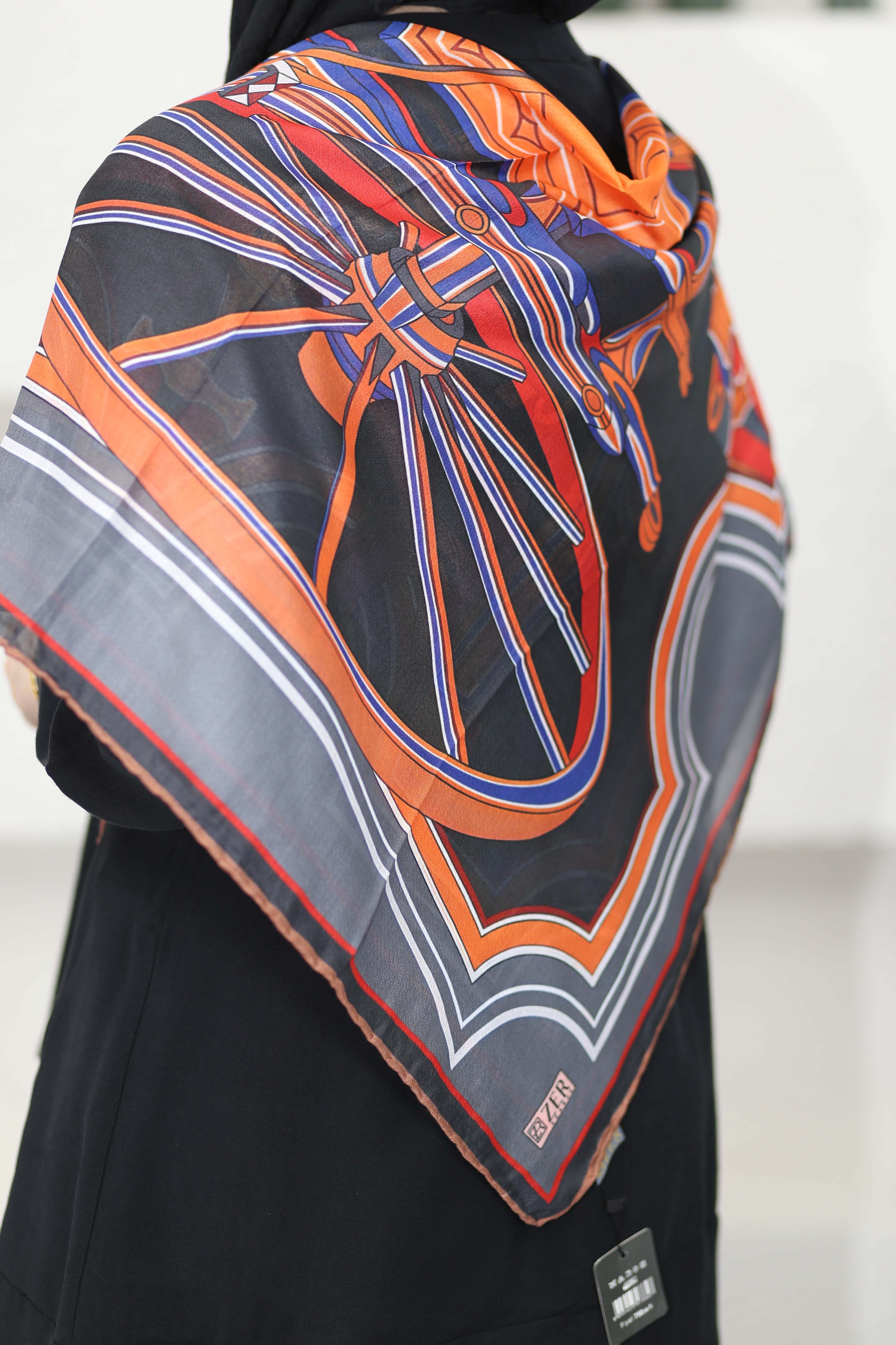 Renk Desenli Eşarp Gri 3226