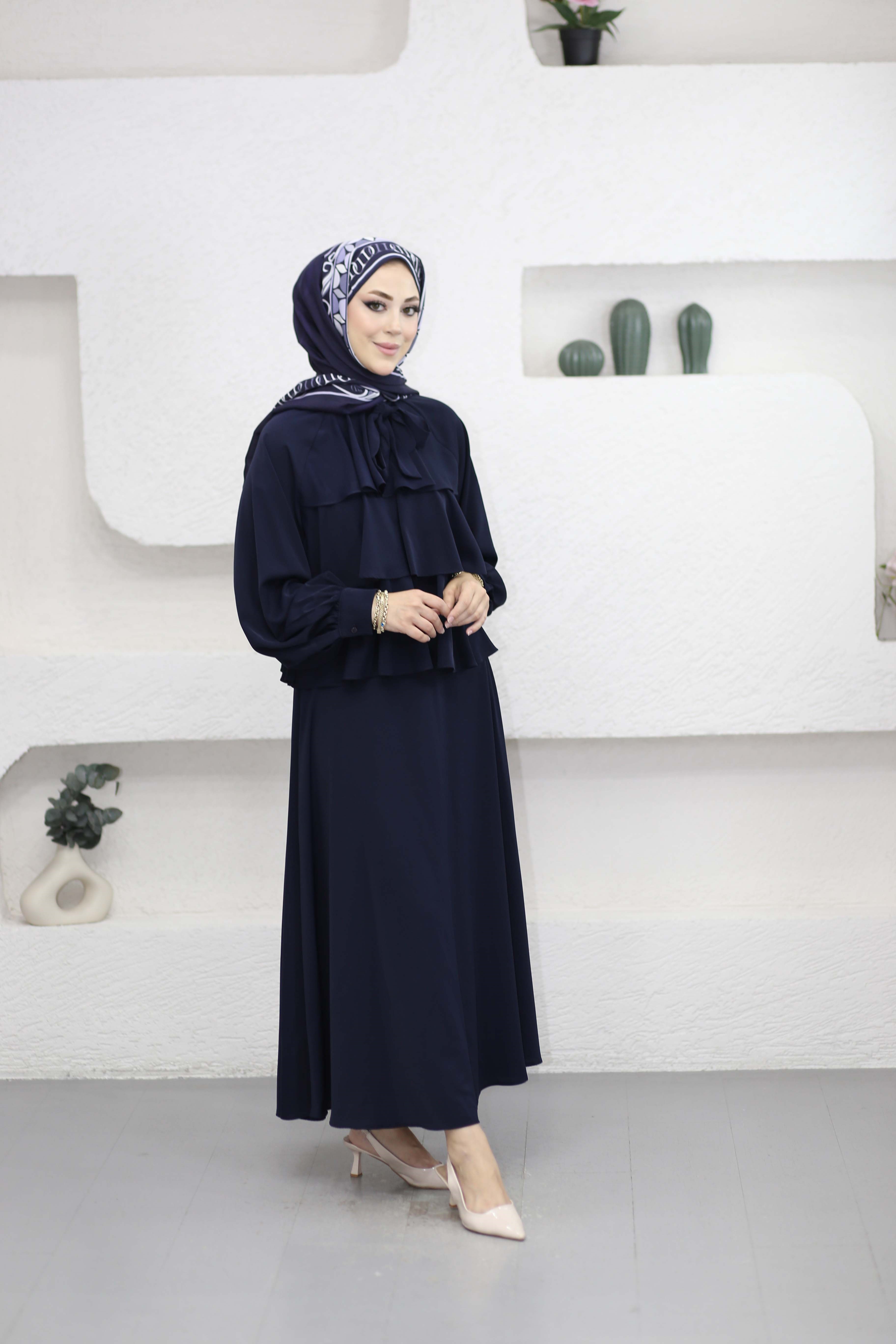 Leyla Takım Lacivert 3217