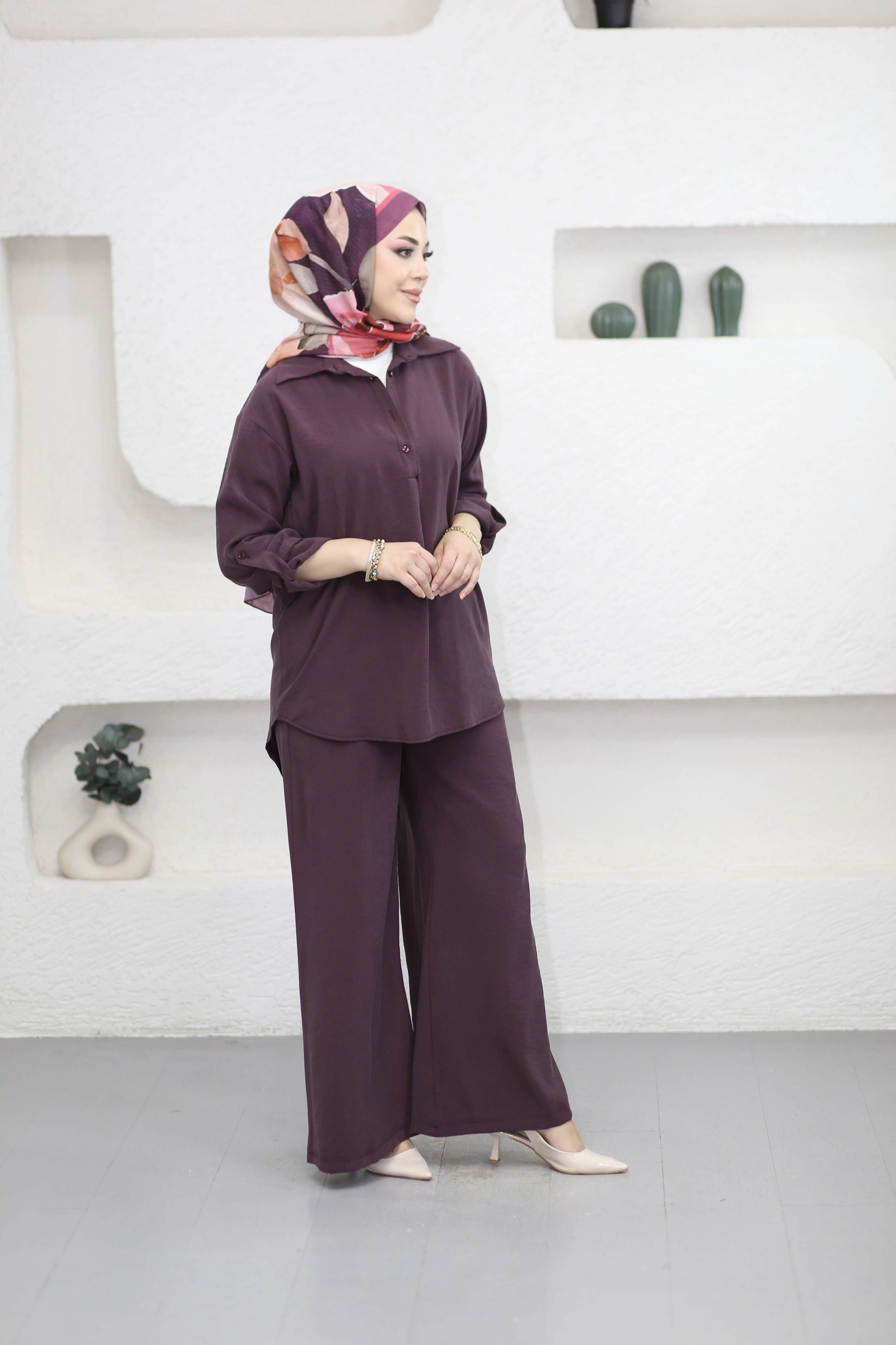 Düğme Detaylı Takım Mürdüm 8930