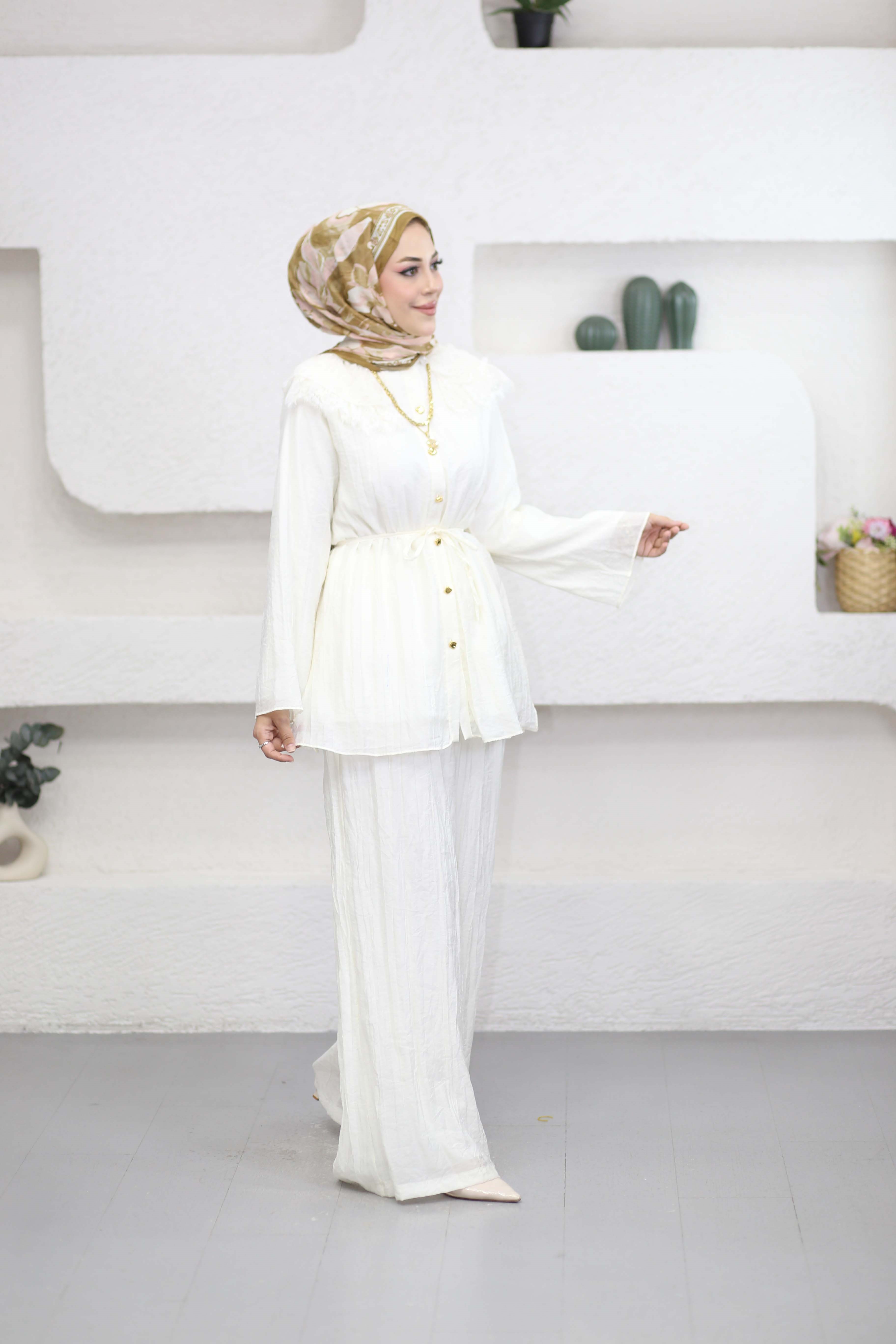 Yaka Dantelli Pantolonlu Takım Ekru 8804