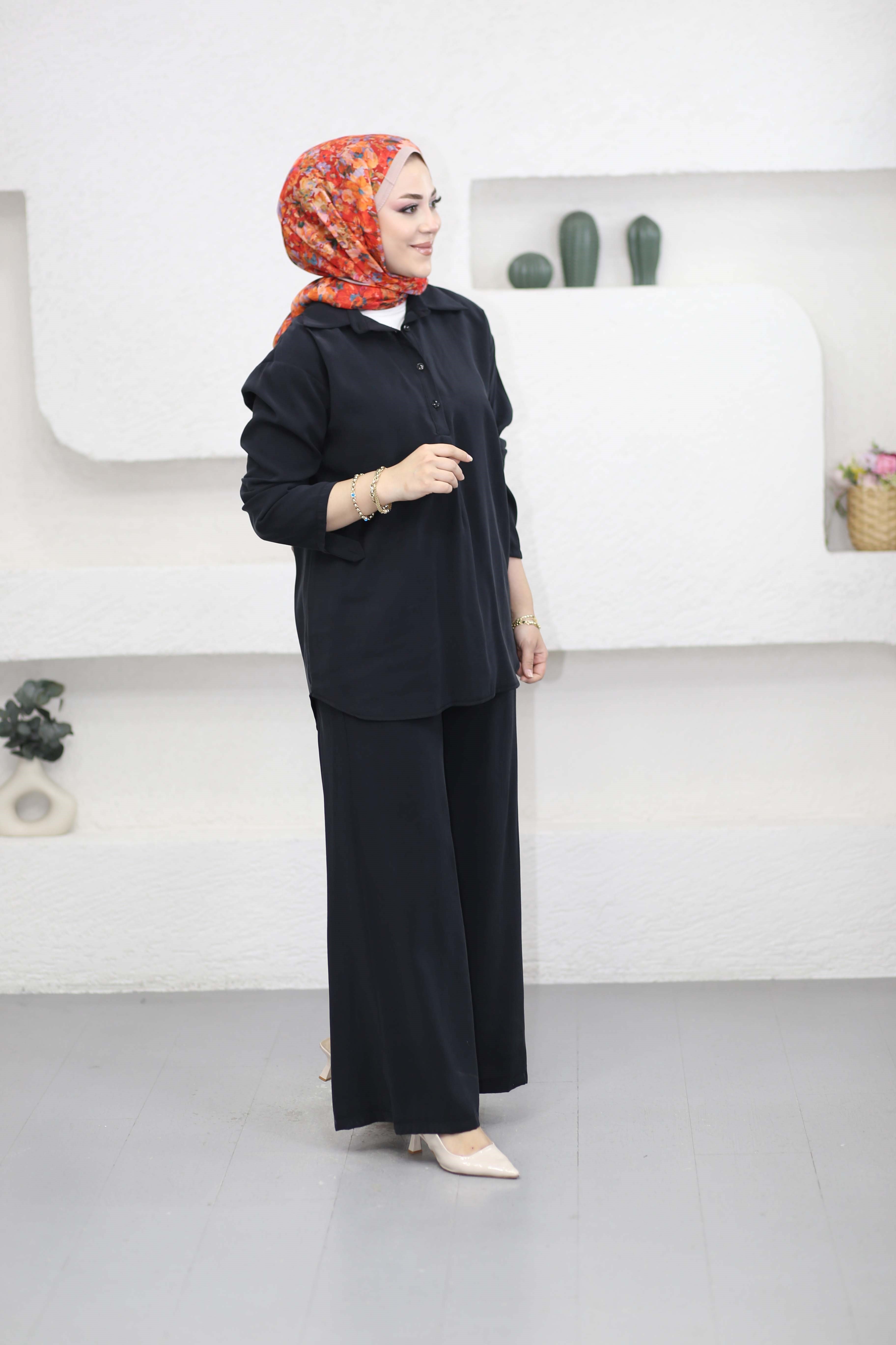 Düğme Detaylı Takım Siyah 8930