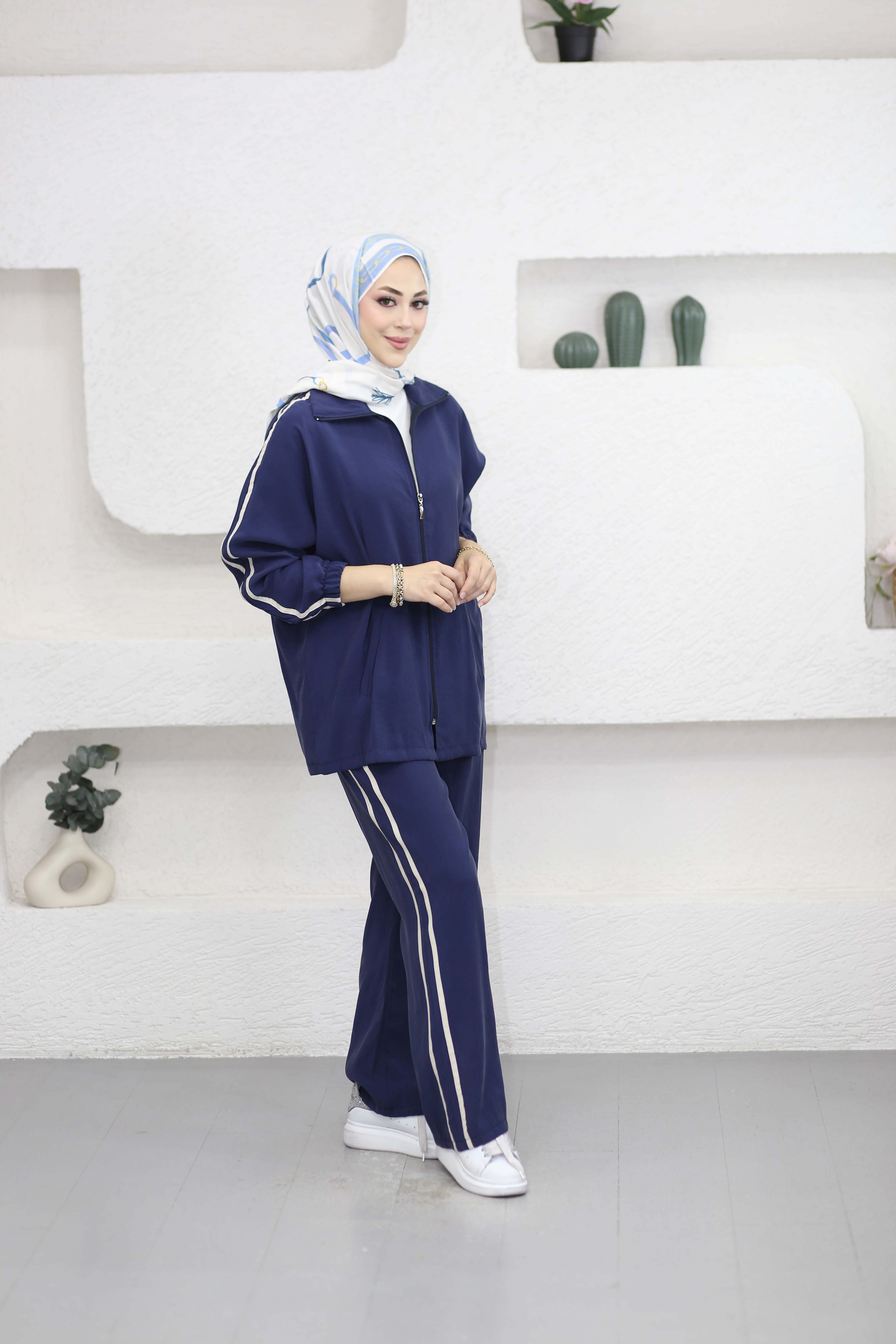 Nisan Takım Lacivert 3179