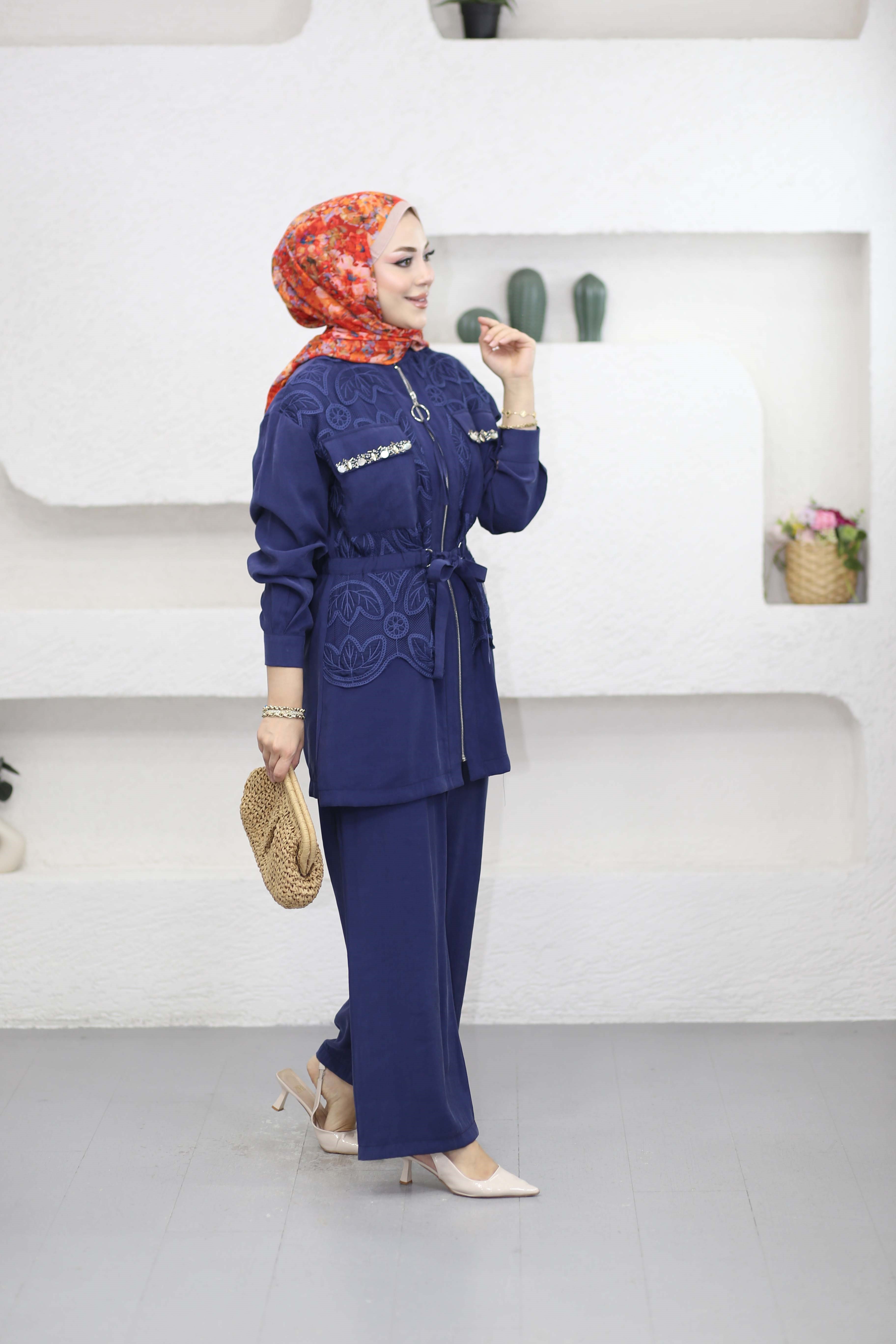 Güpür Detaylı Tencel Takım Lacivert 1569