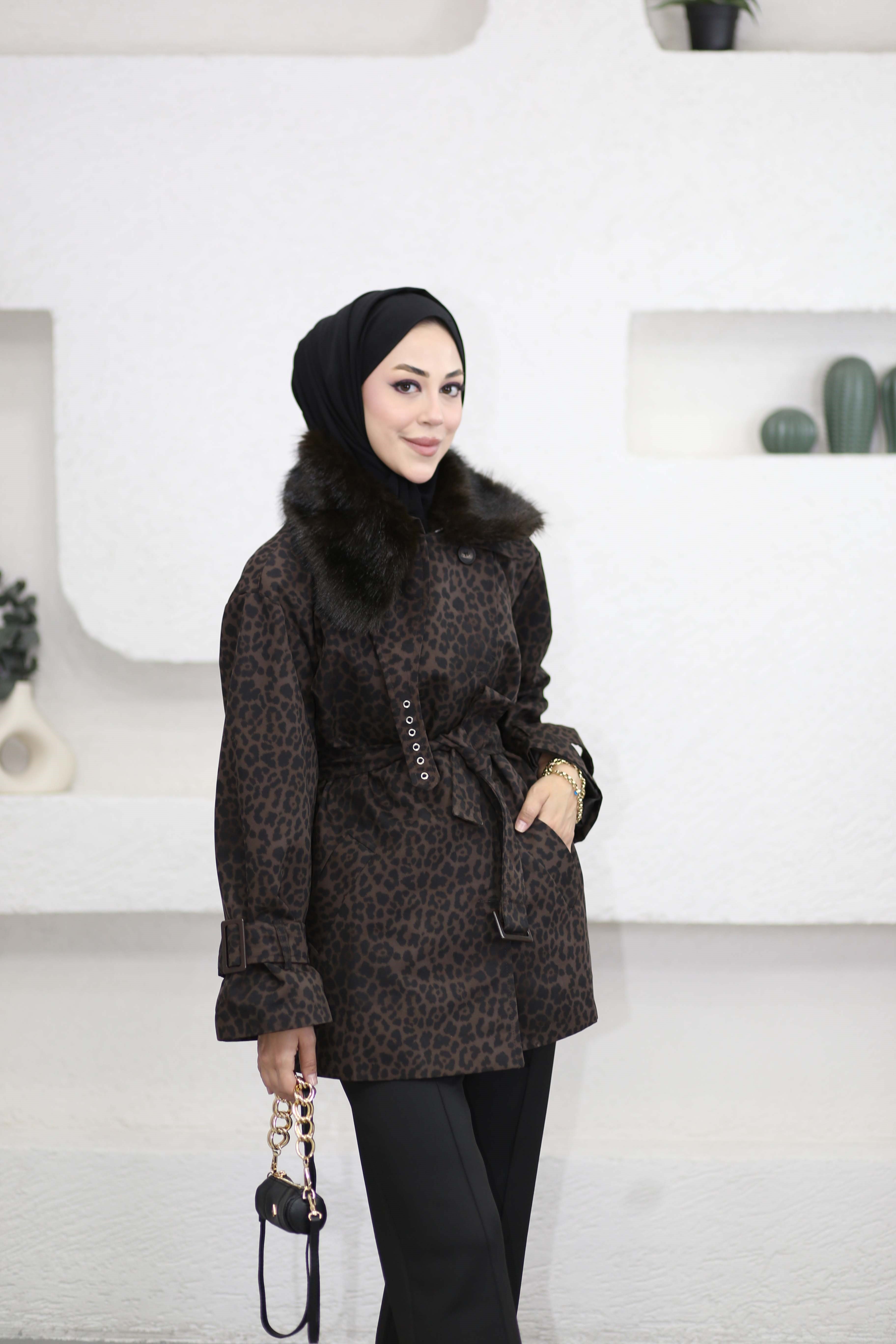 Yakası Kürklü Trençkot Leopar Desen 6196