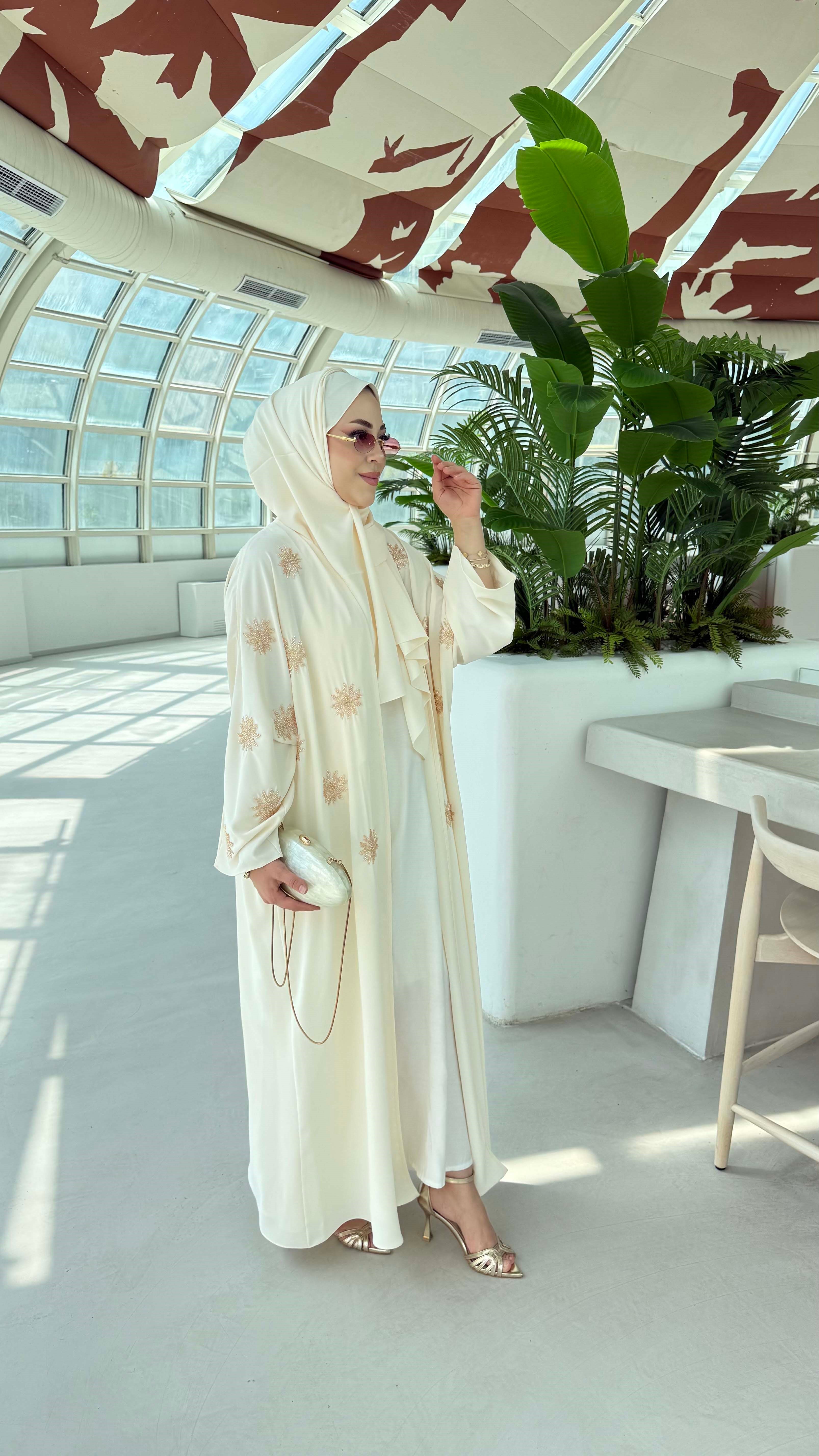 Nakış Boncuk Detaylı Abaya Krem 26137