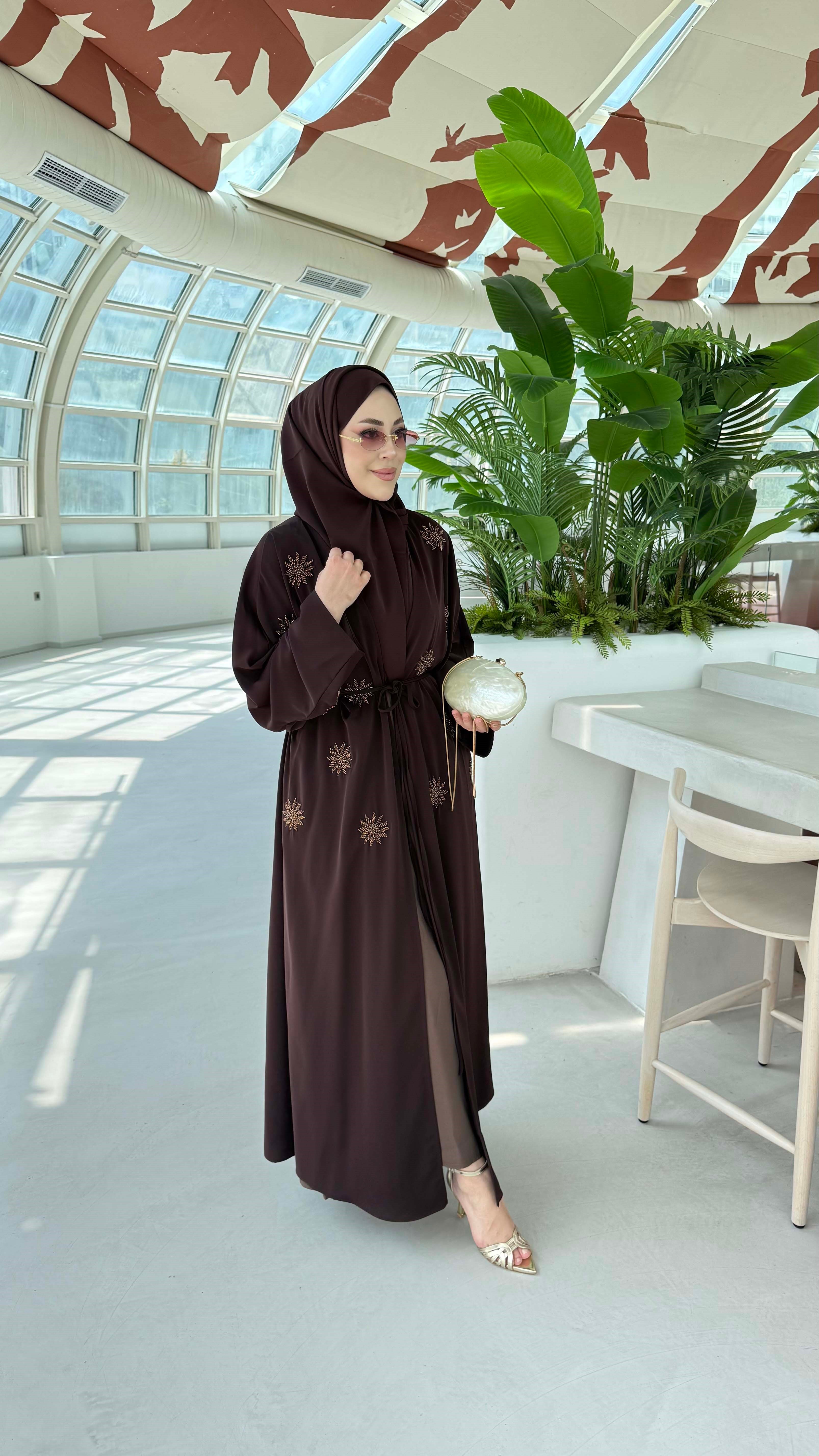 Nakış Boncuk Detaylı Abaya Kahverengi 26137
