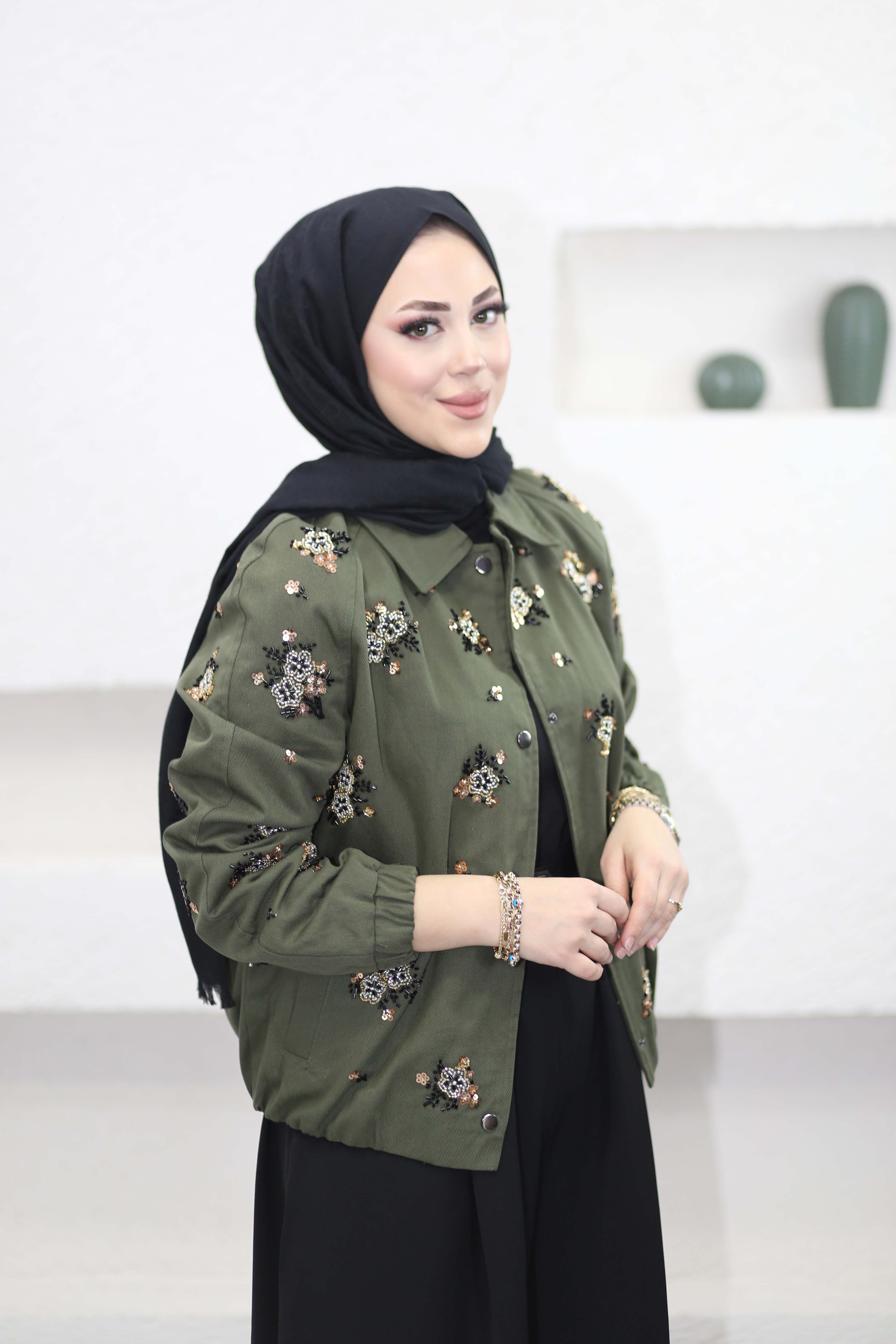 Çiçek Boncuklu Bomber Ceket Haki 99940