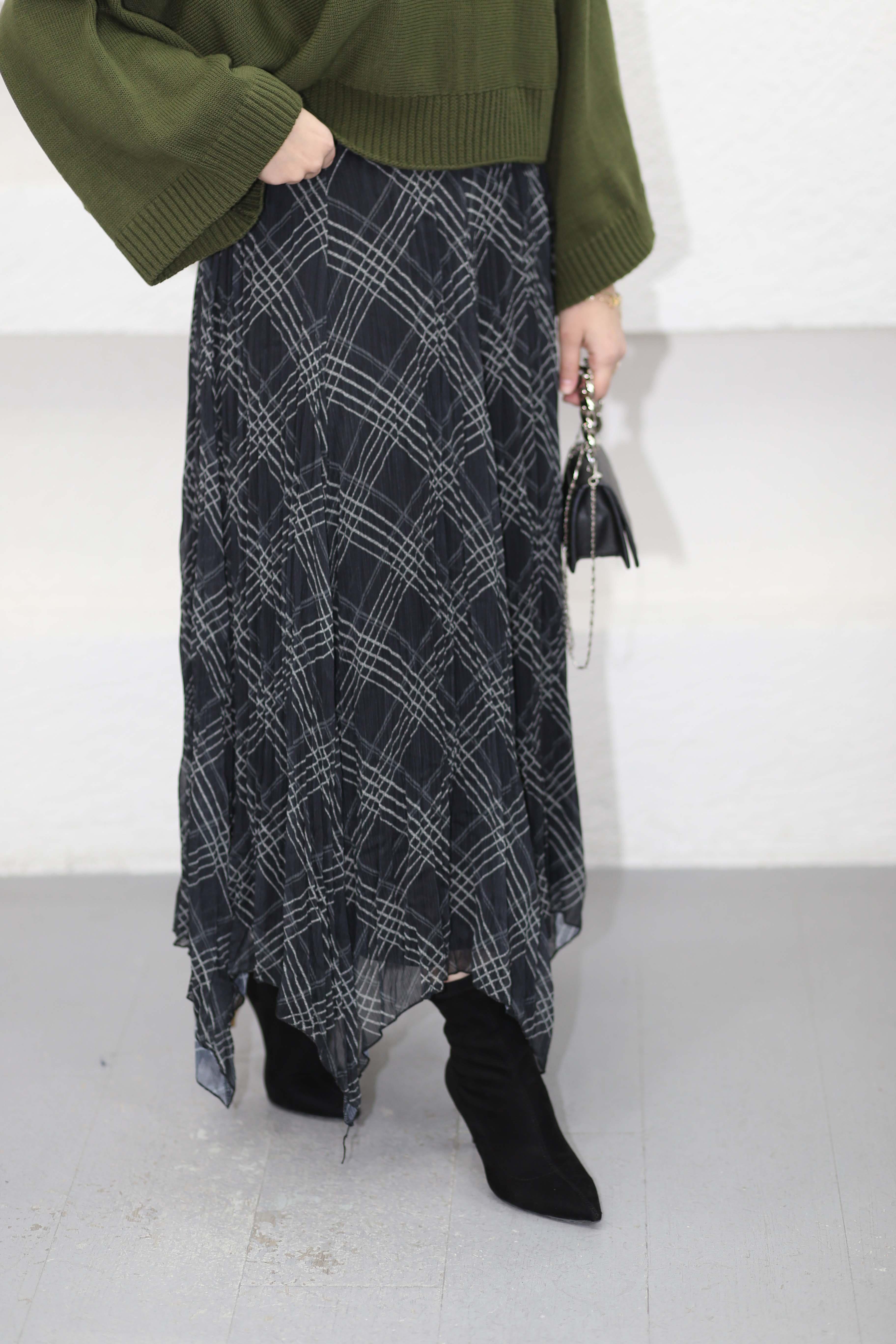 Nare Etek Siyah 1053