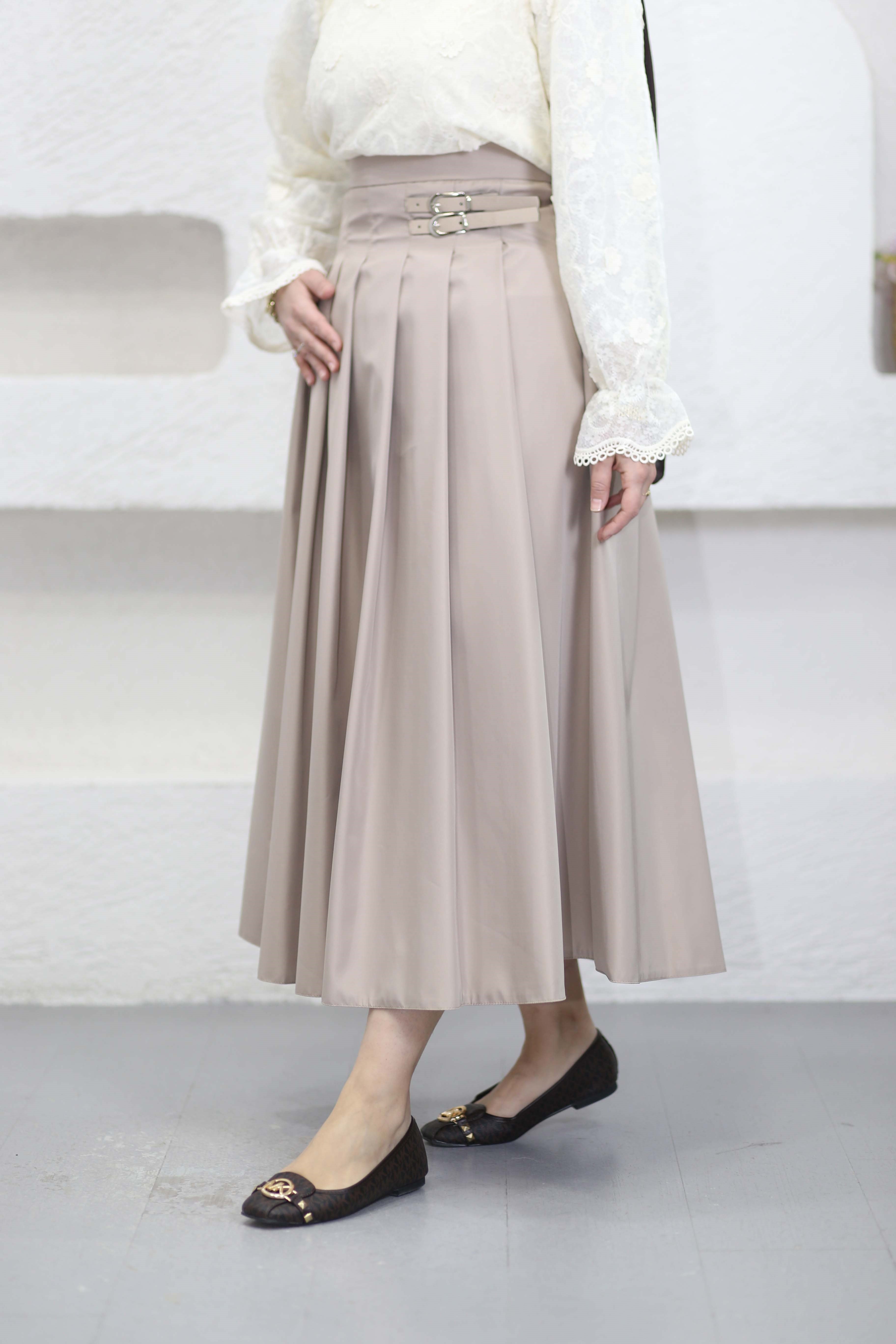 Yan Kemer Detaylı Pile Etek Bej 1084