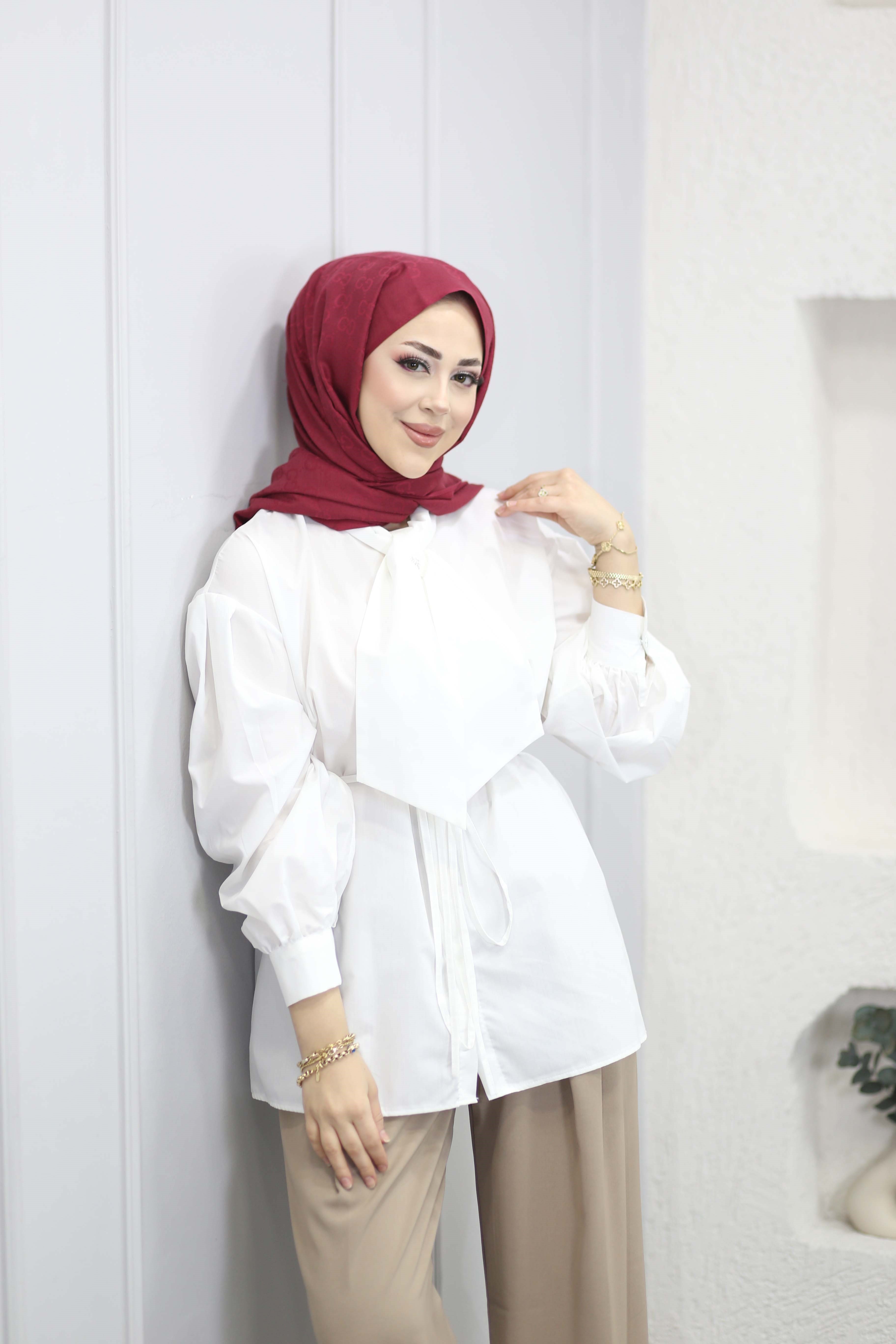 Yaka Detaylı Tasarım Gömlek Beyaz 81270