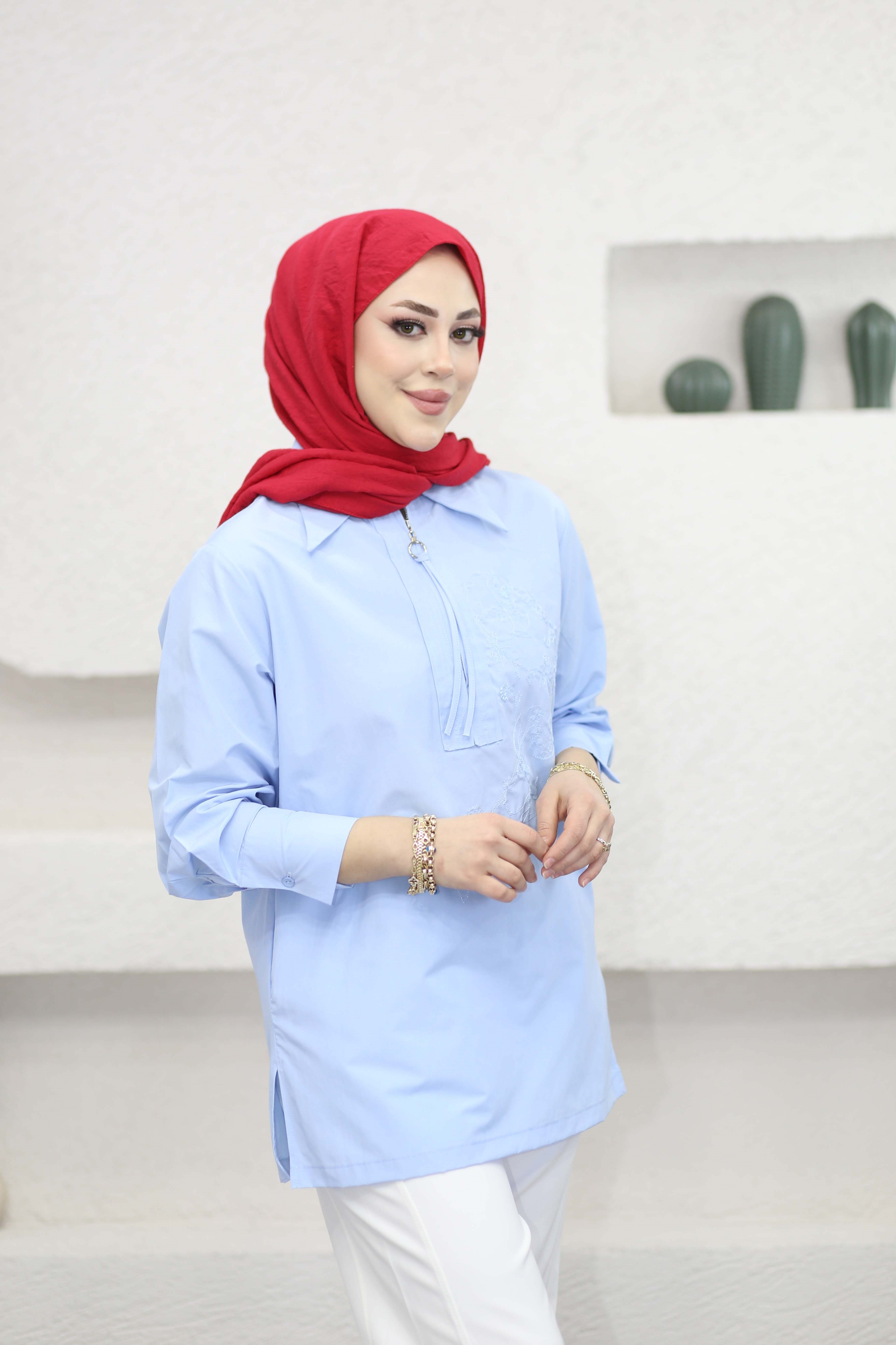 Fermuar Detaylı Nakışlı Gömlek Mavi 260136