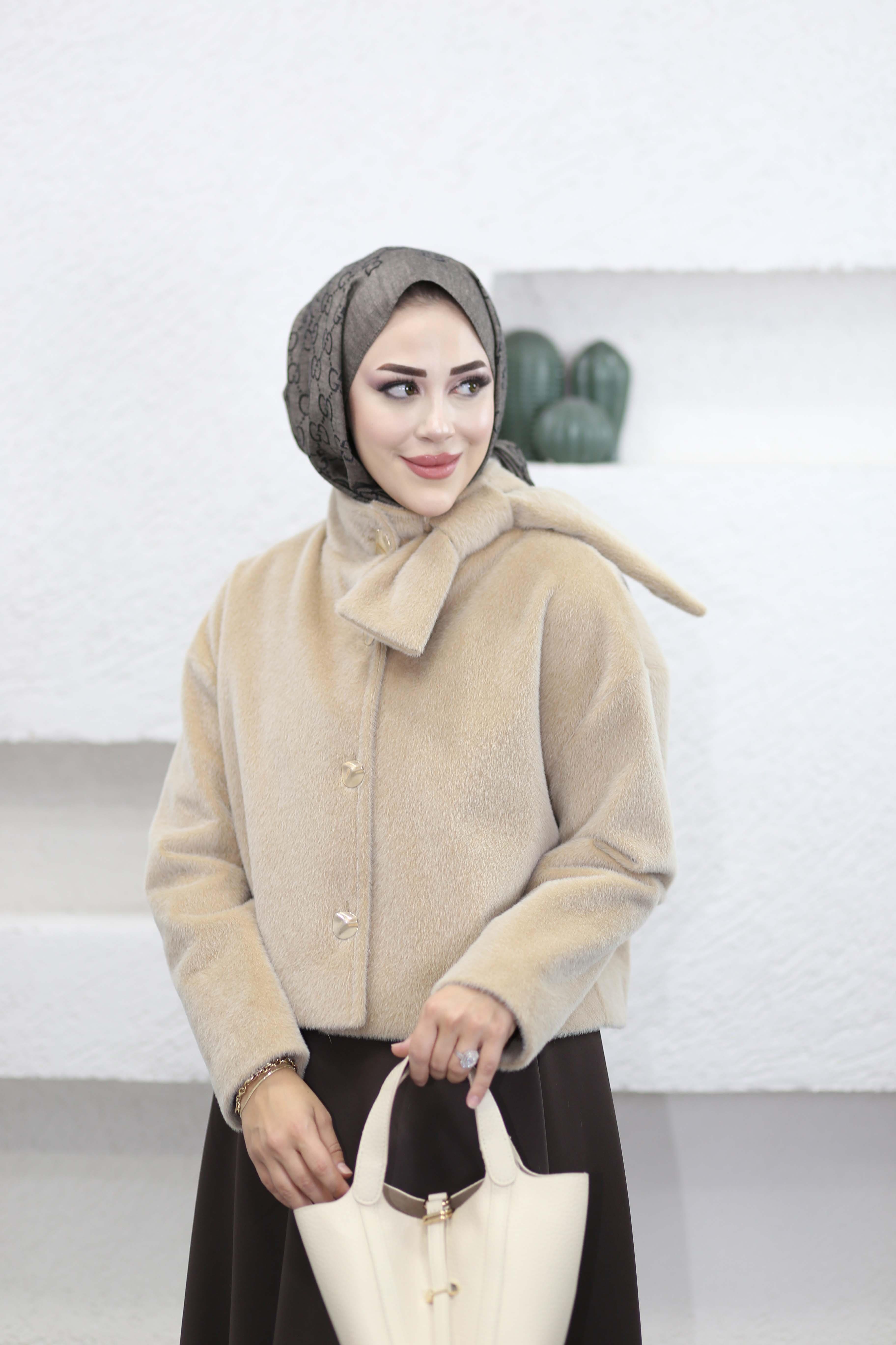 Noirella Fiyonklu Kısa Kaban Sütlü Kahve 8050