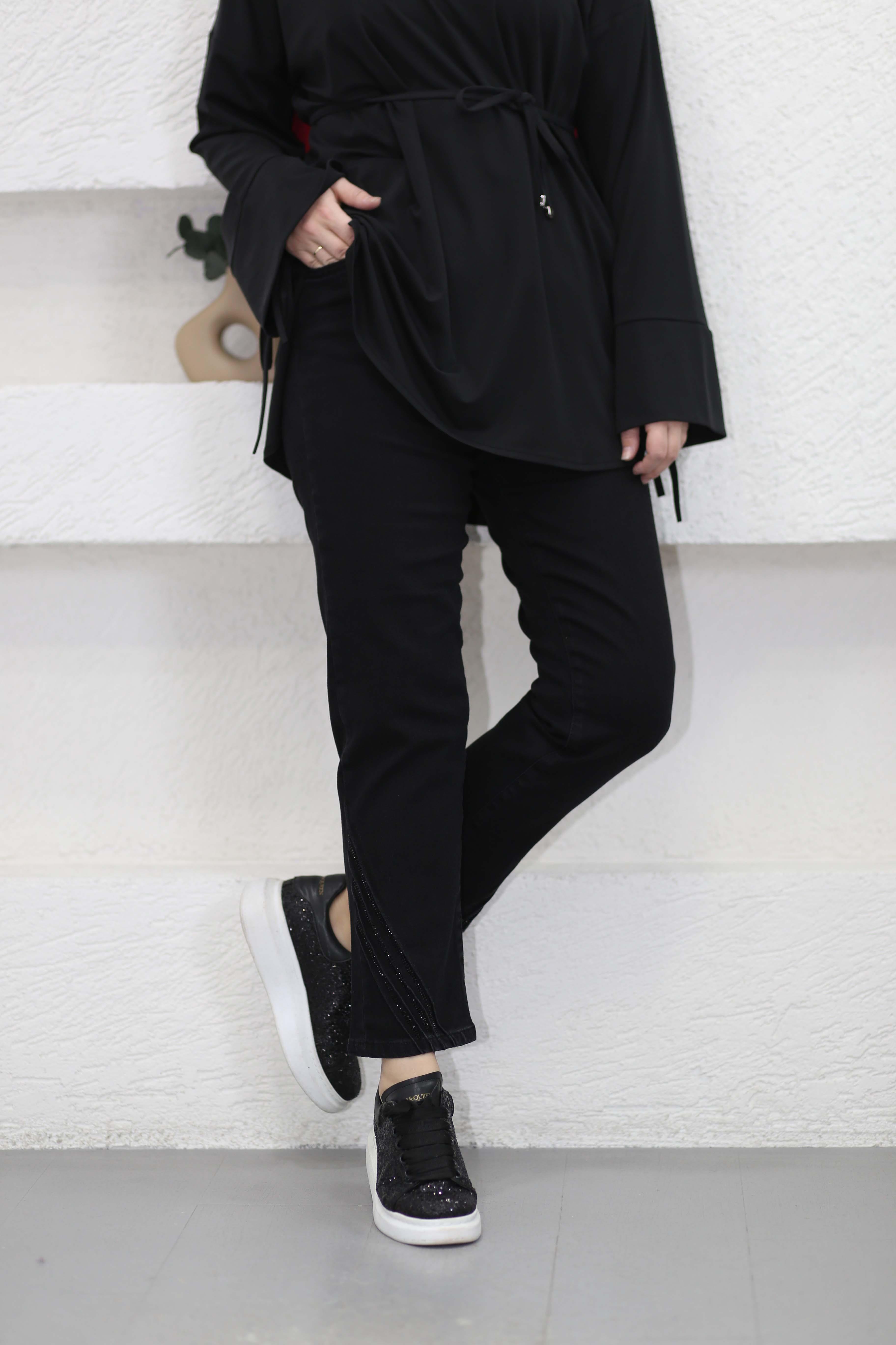 Taşlı Dar Paça Pantolon Siyah 2801